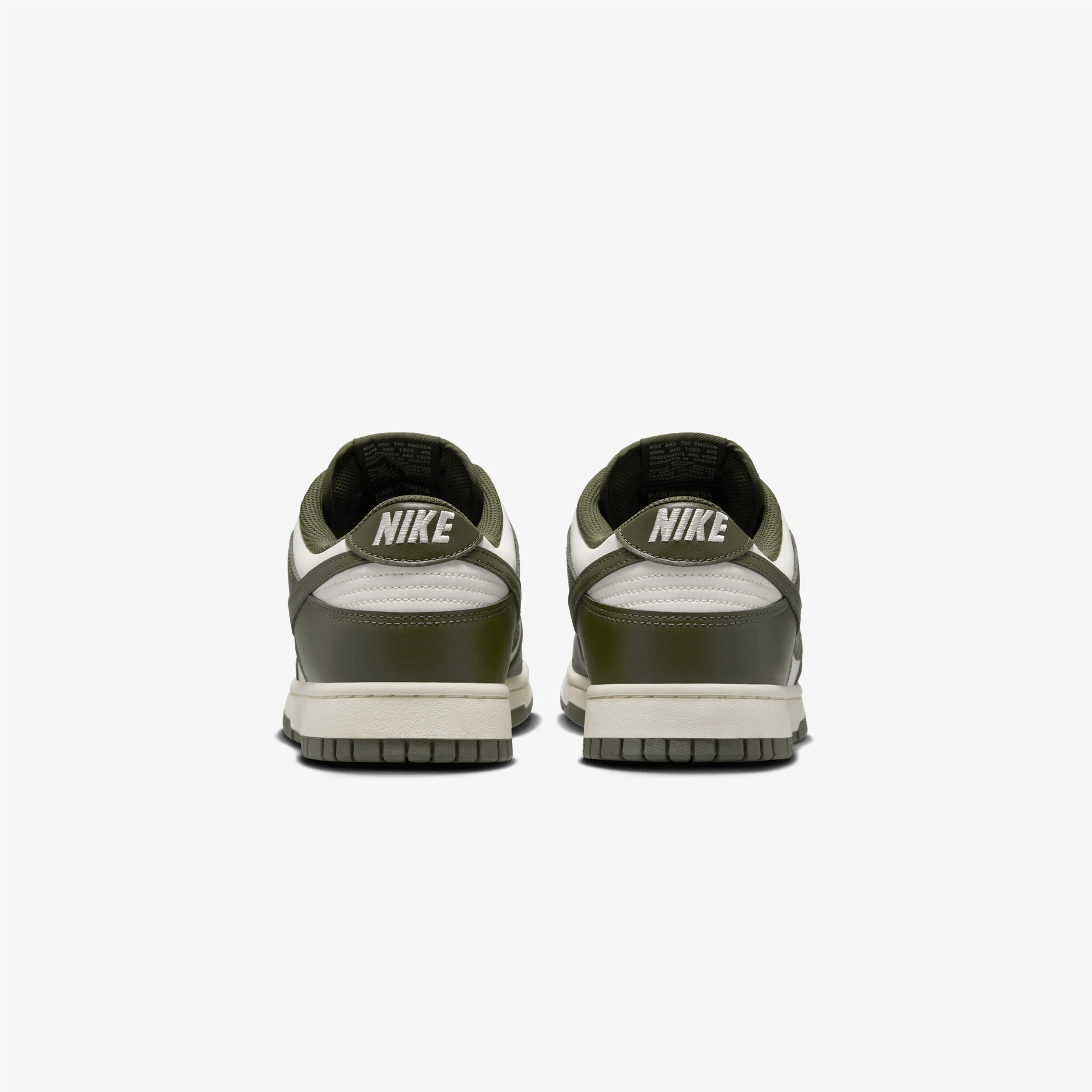 Nike Dunk Low Retro Erkek Beyaz Sneaker