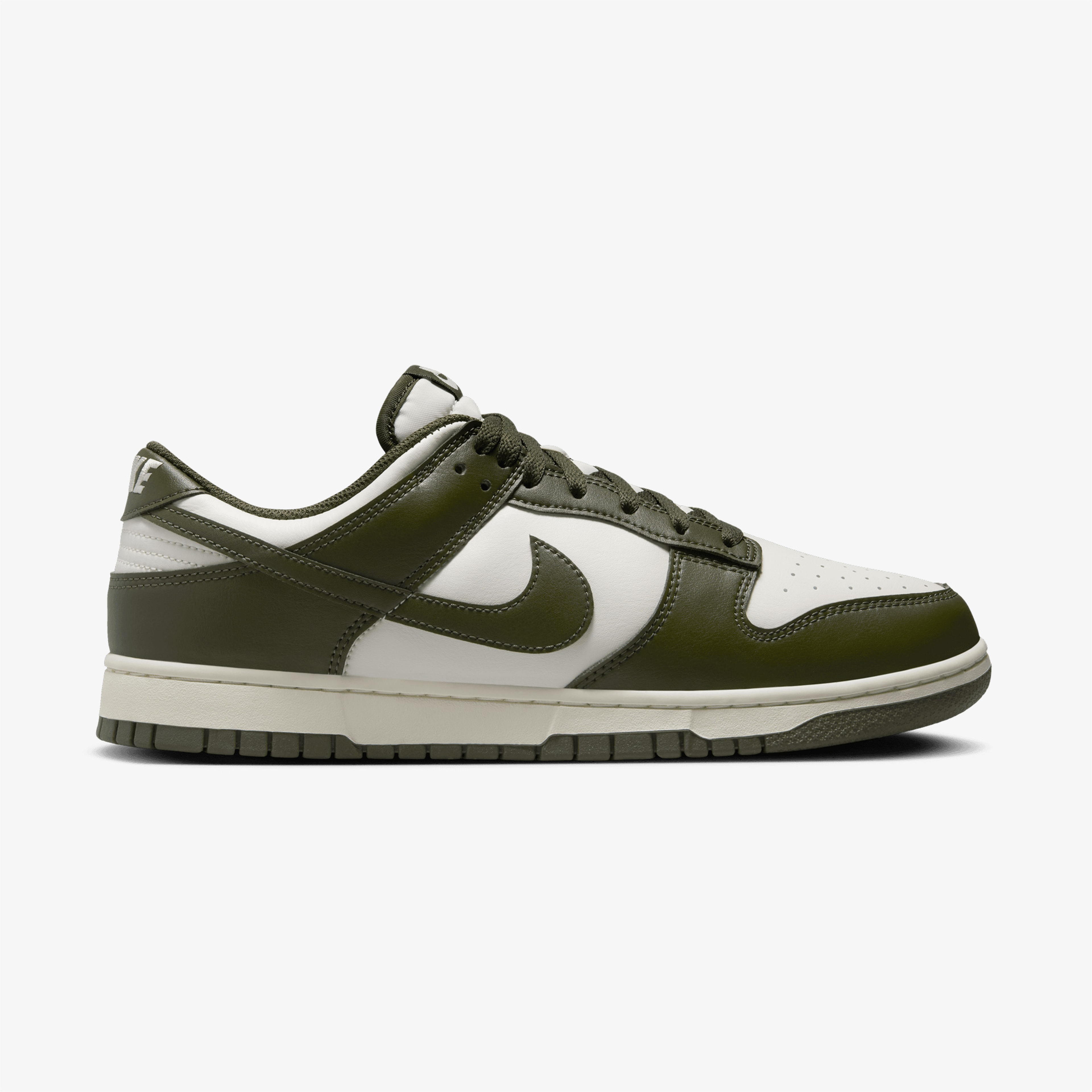 Nike Dunk Low Retro Erkek Beyaz Sneaker