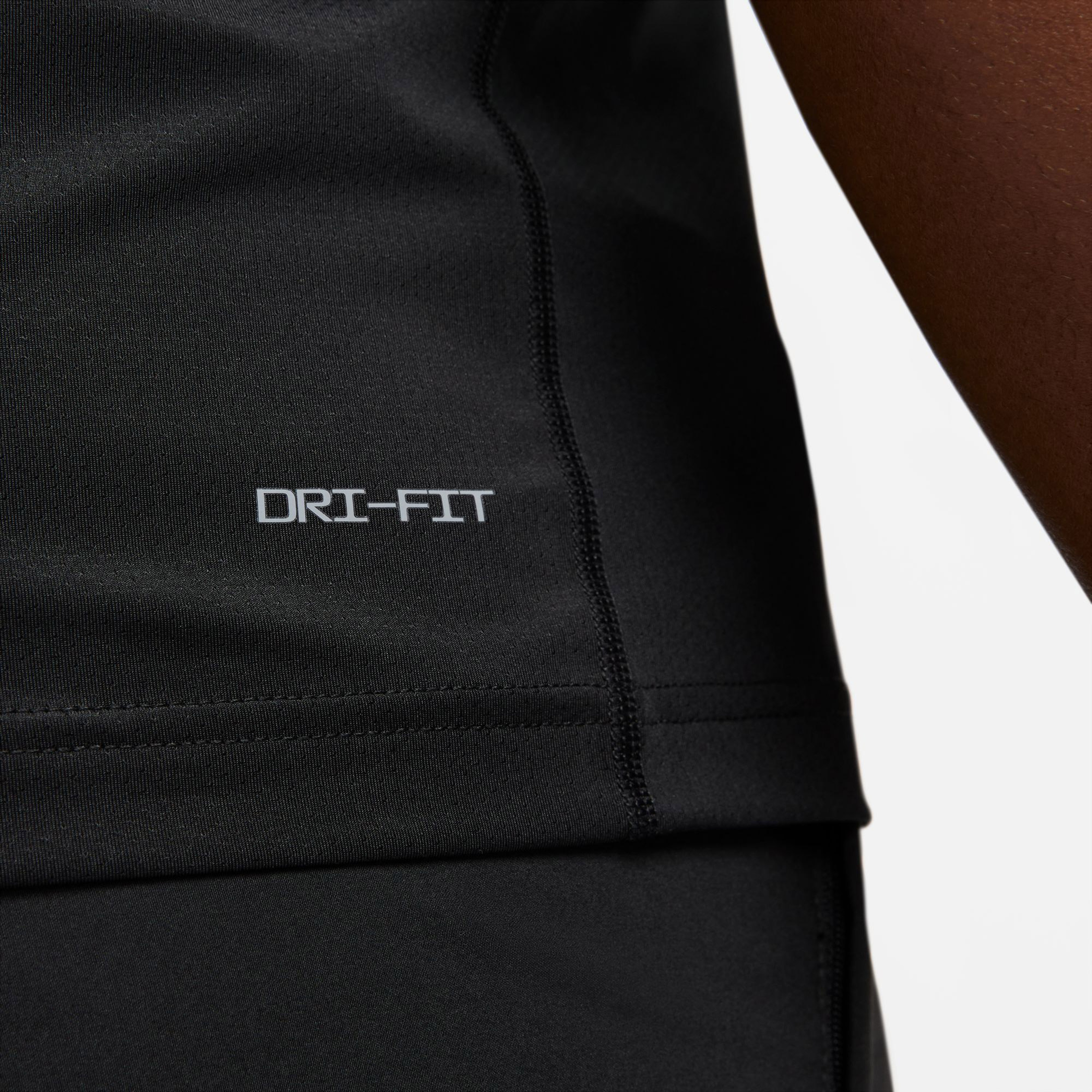 Nike Erkek Siyah Atlet