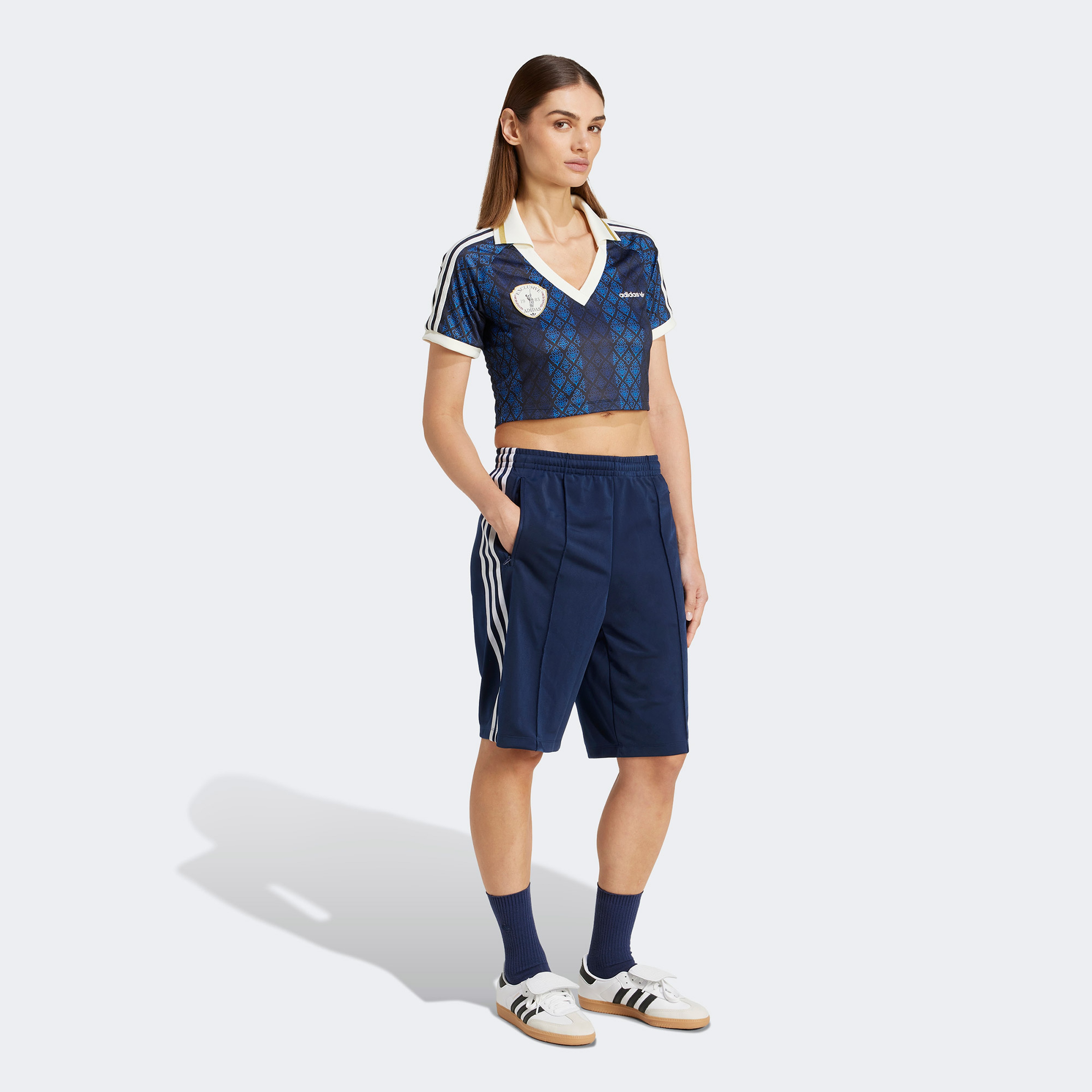 adidas Retro Sport Cricket Inspired Kadın Lacivert Crop Forma