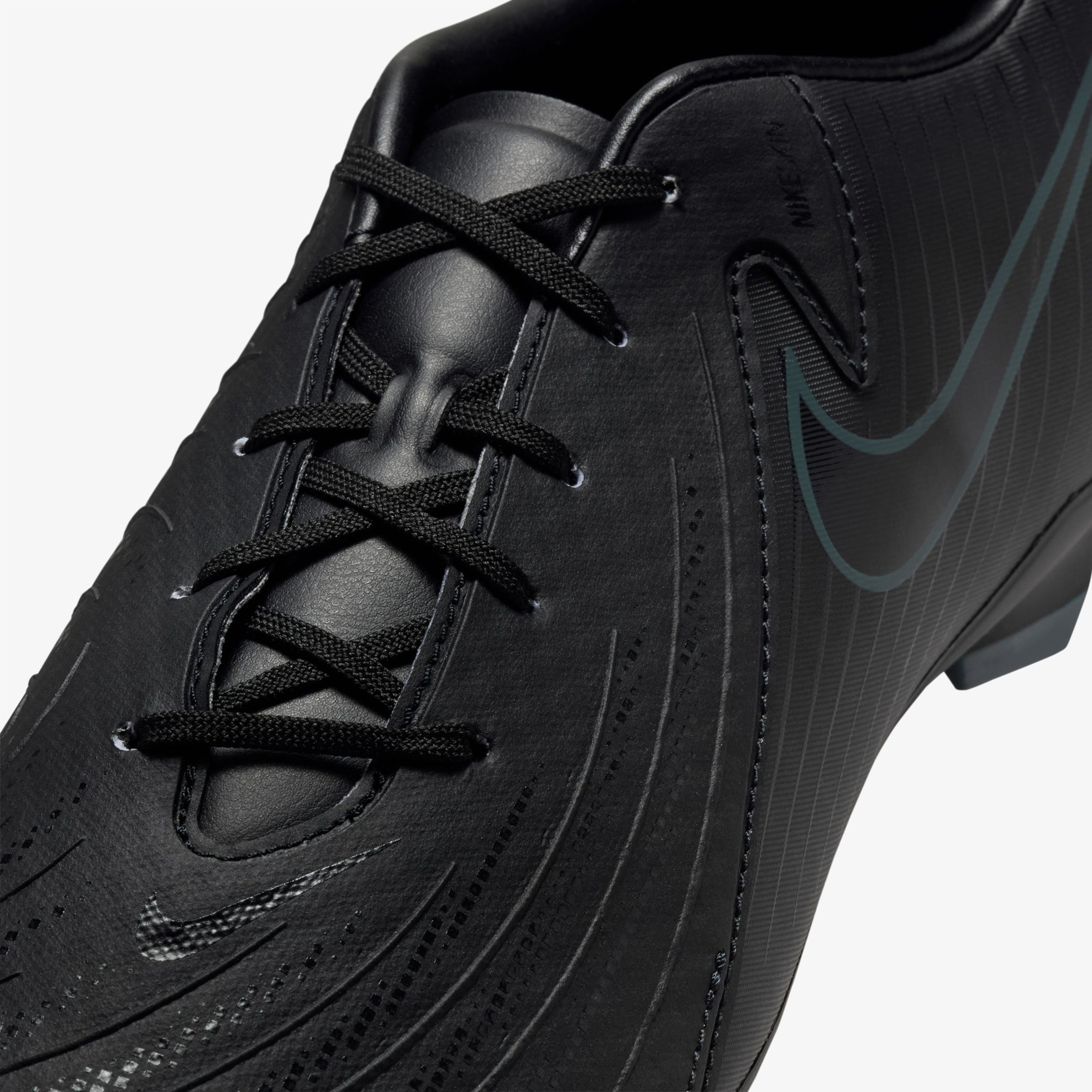 Nike Erkek Siyah Çim Saha Kramponu