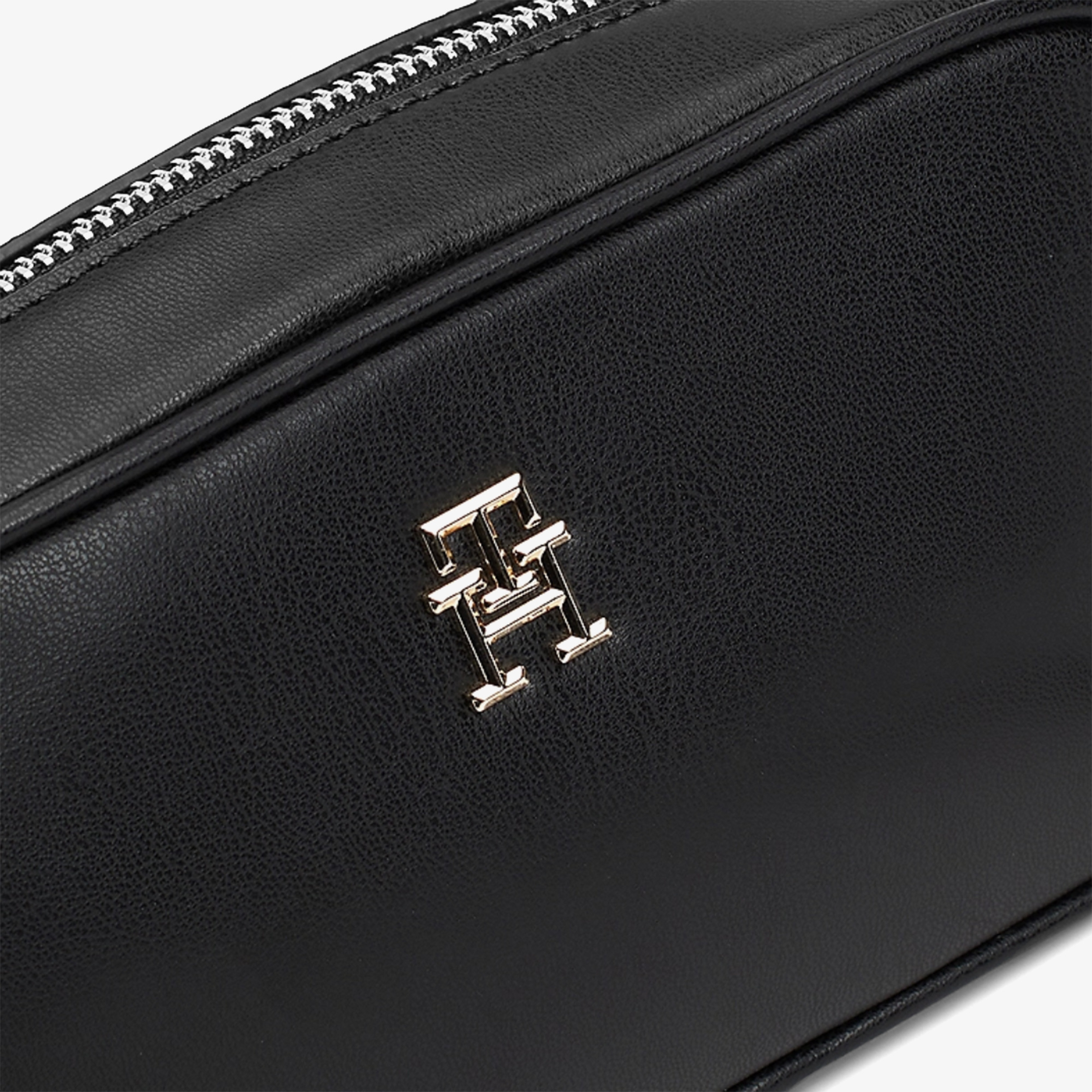Tommy Hilfiger Kadın Siyah Çanta