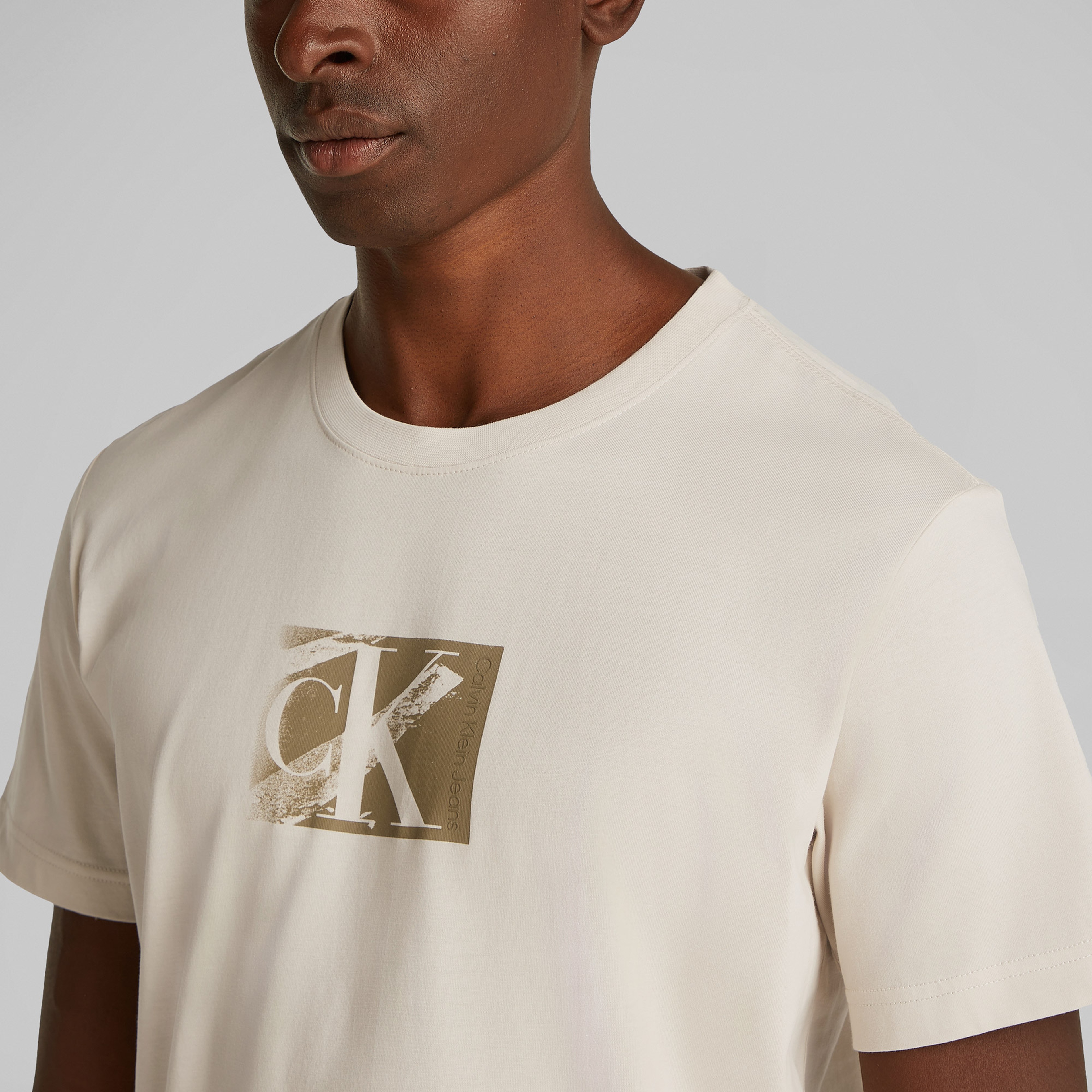 Calvin Klein Erkek Gri T-Shirt