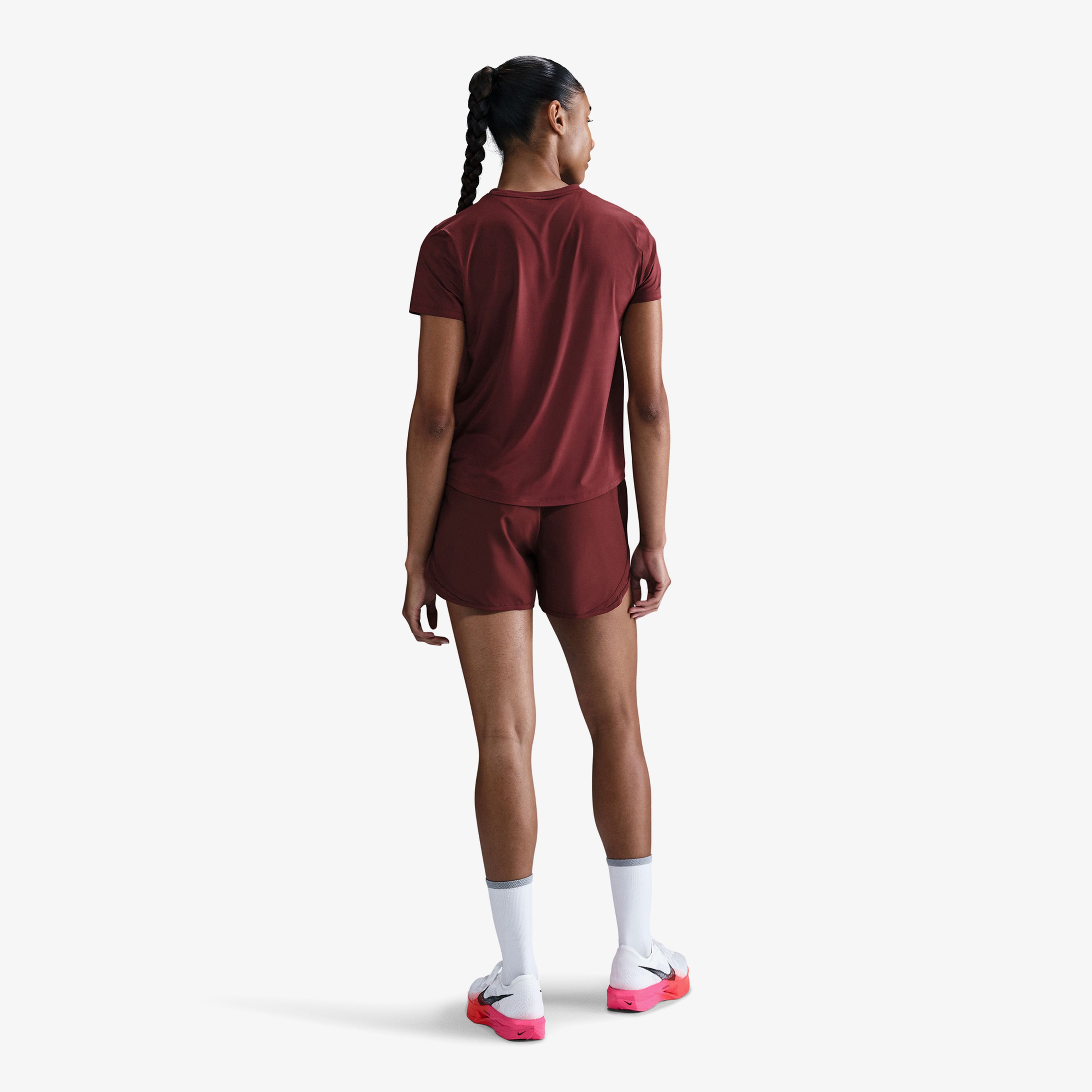 Nike One Swoosh Kadın Bordo Koşu T-Shirtü