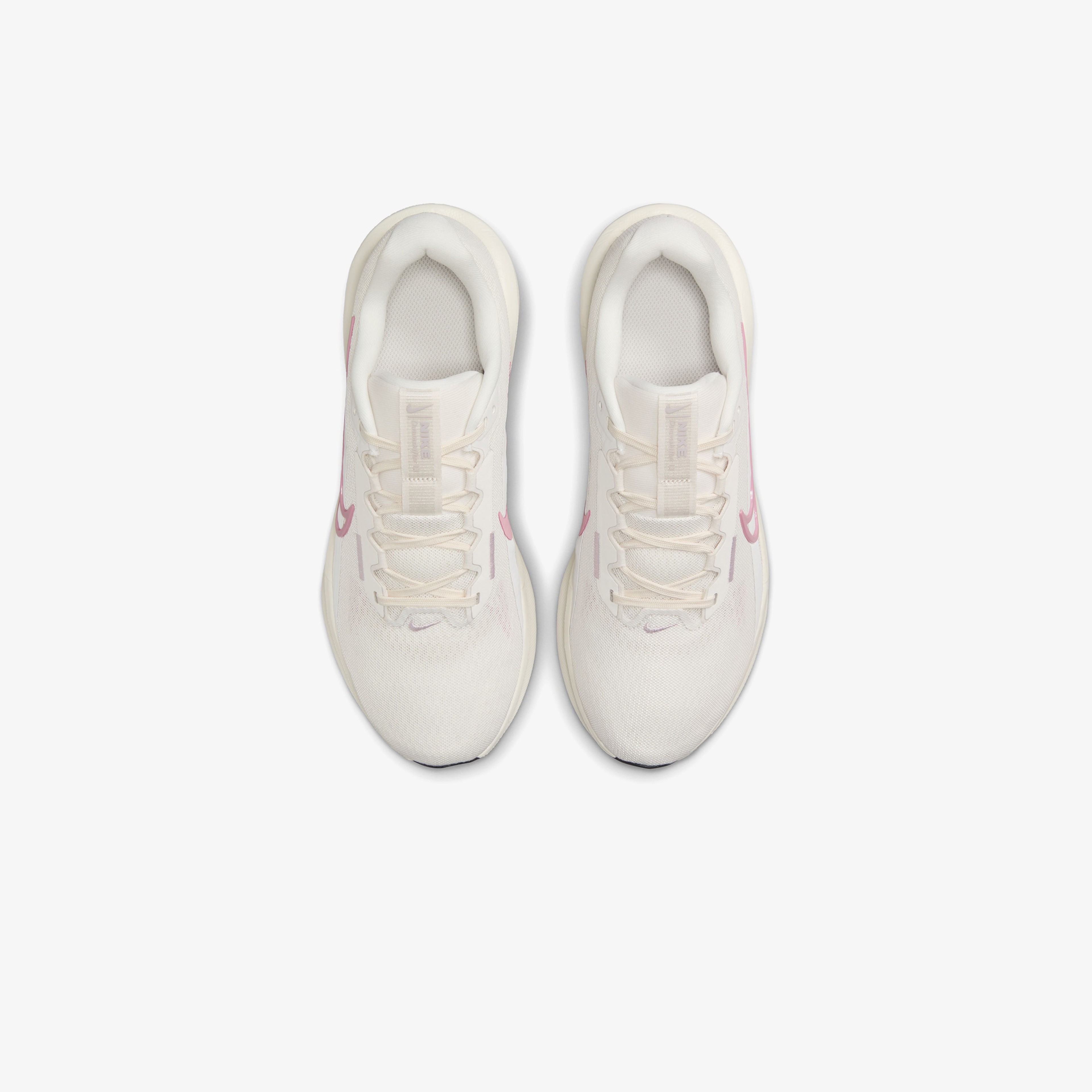 Nike Downshifter 13 Kadın Beyaz Koşu Ayakkabısı