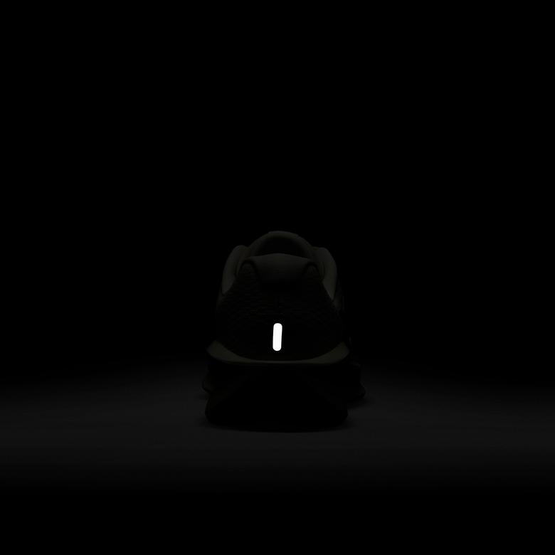 Nike Downshifter 13 Kadın Beyaz Koşu Ayakkabısı