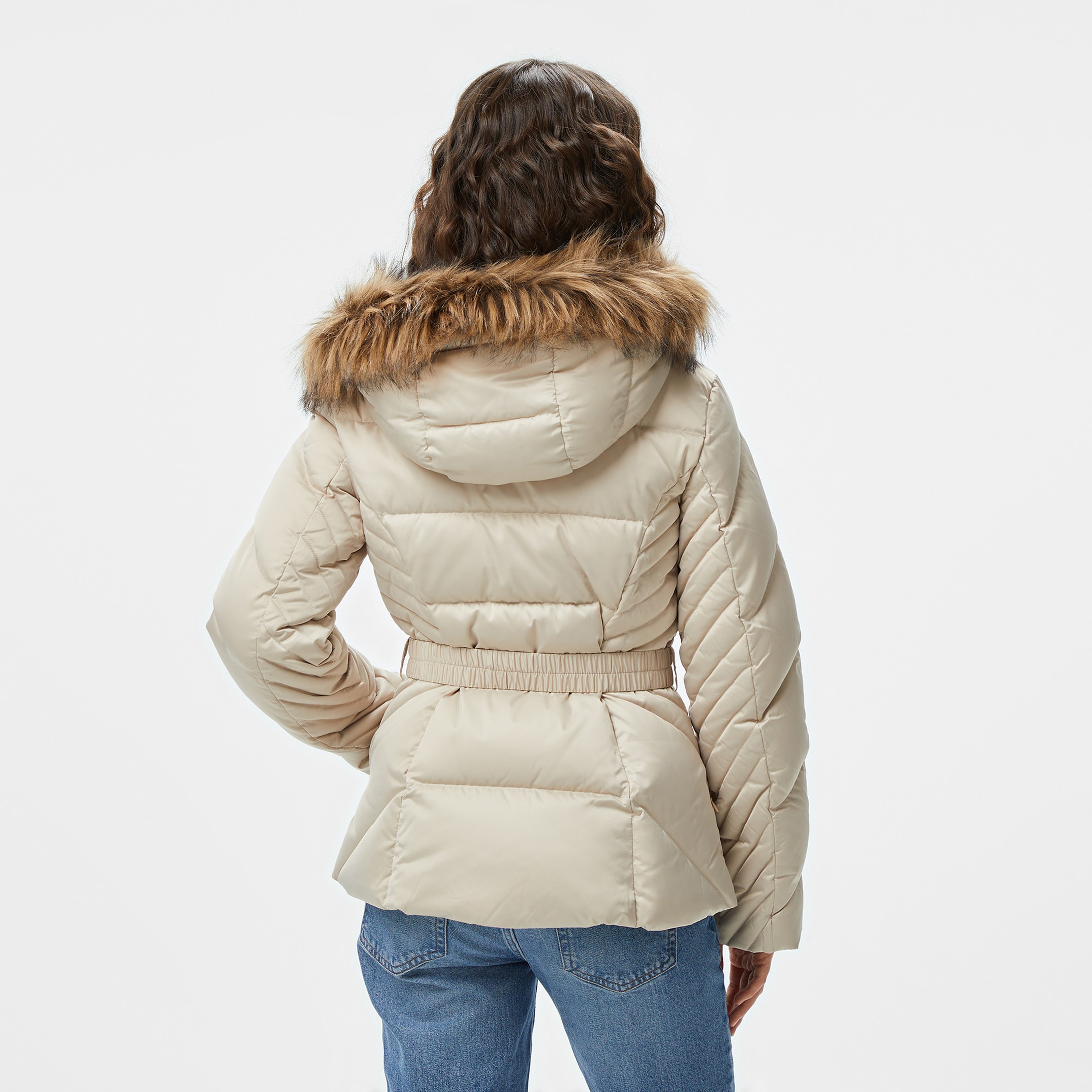 Guess Kadın Krem Mont