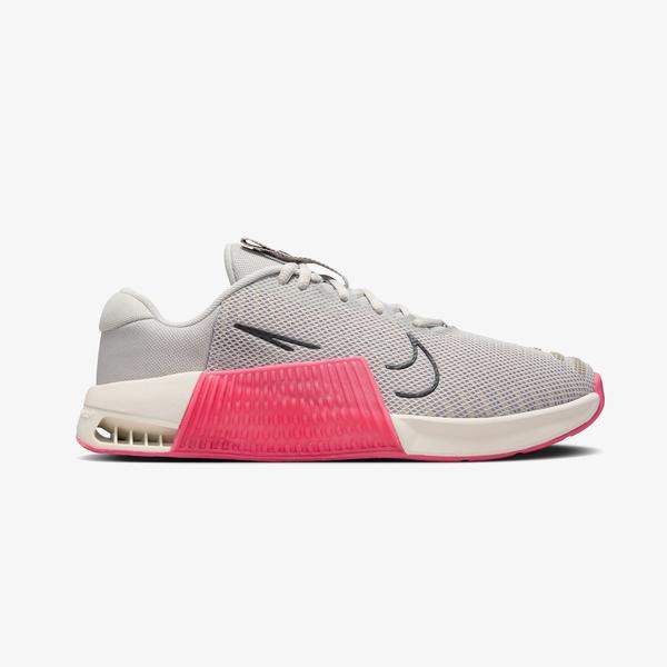 Nike Metcon 9 Kadın Gri Spor Ayakkabı
