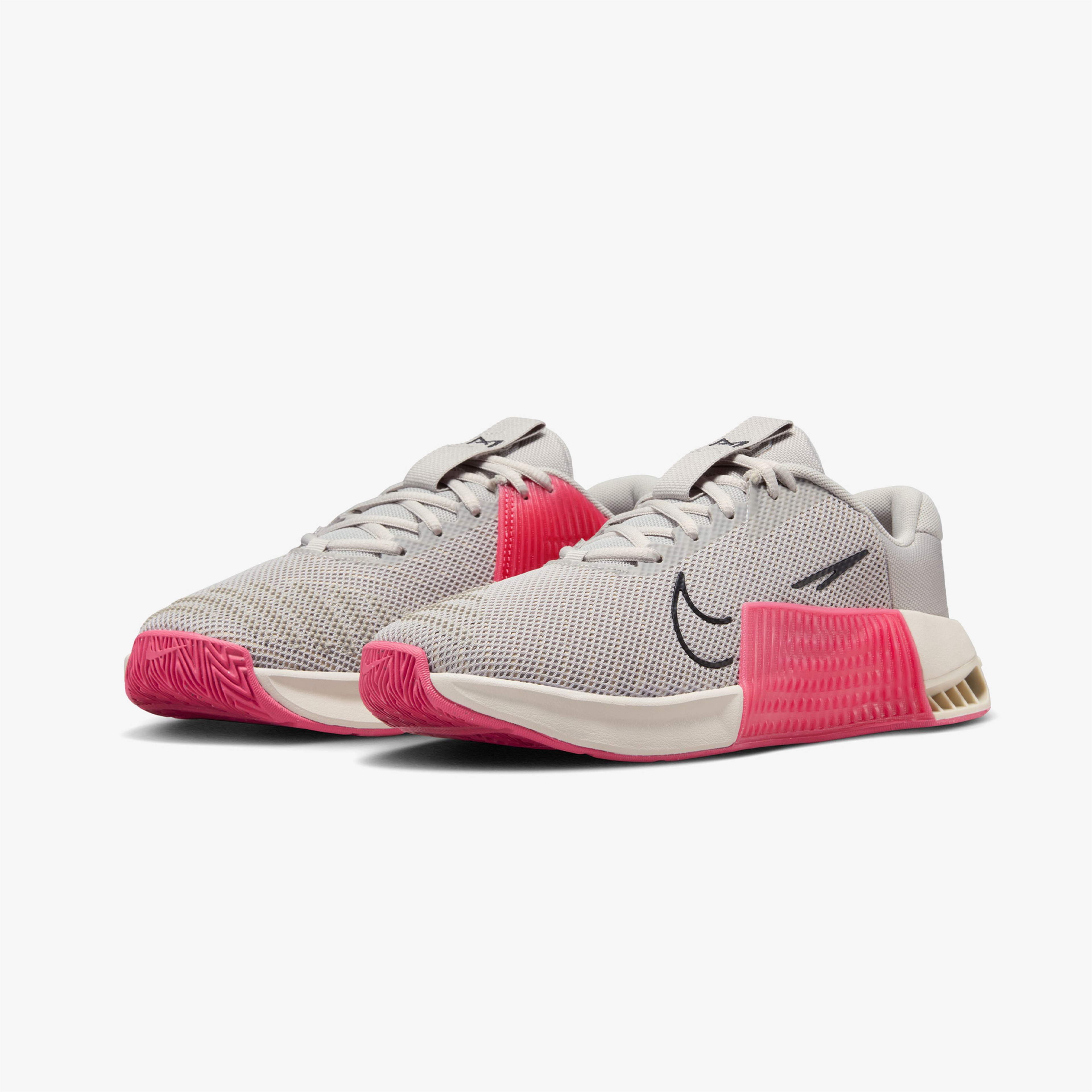 Nike Metcon 9 Kadın Gri Spor Ayakkabı