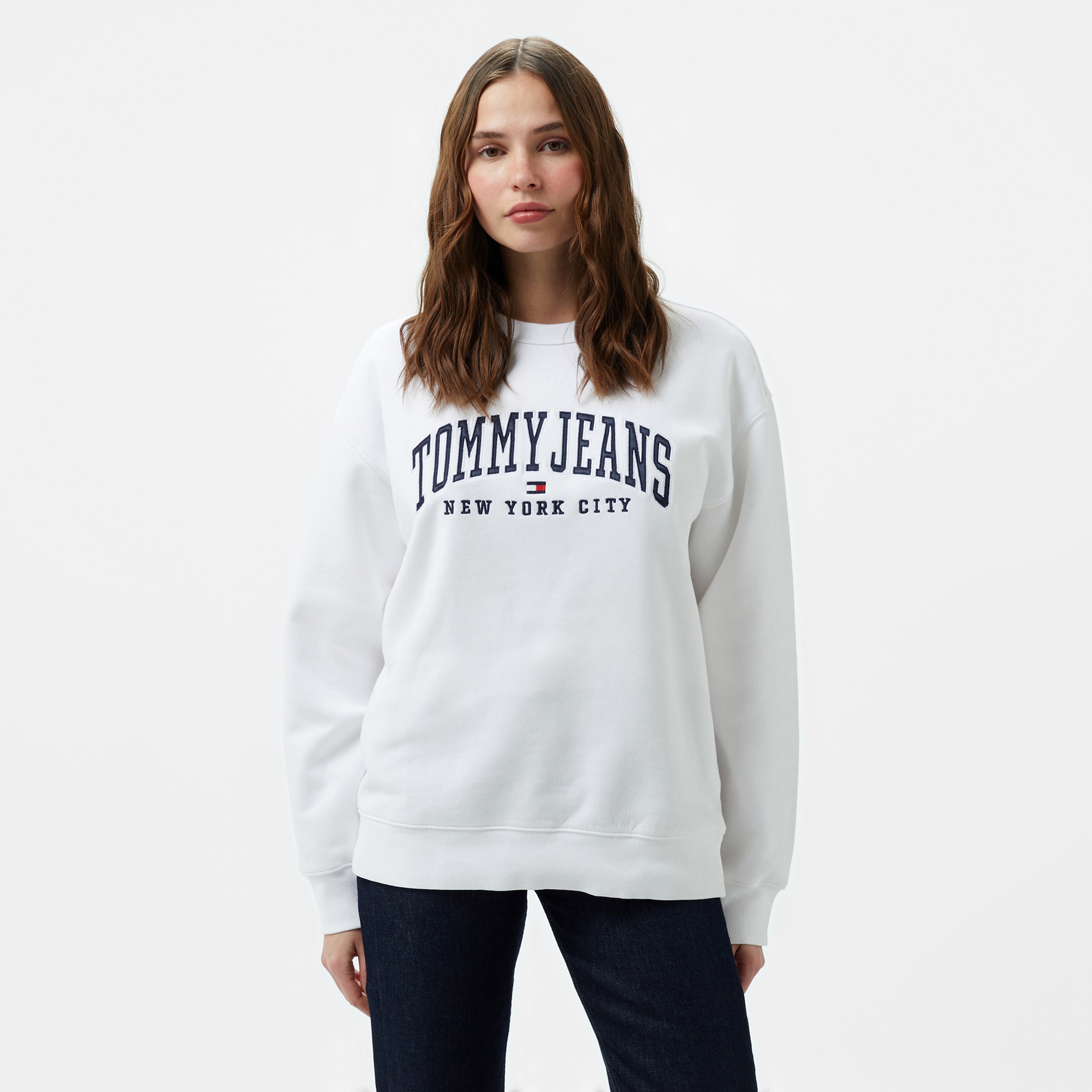 Tommy Jeans Kadın Beyaz Sweatshirt