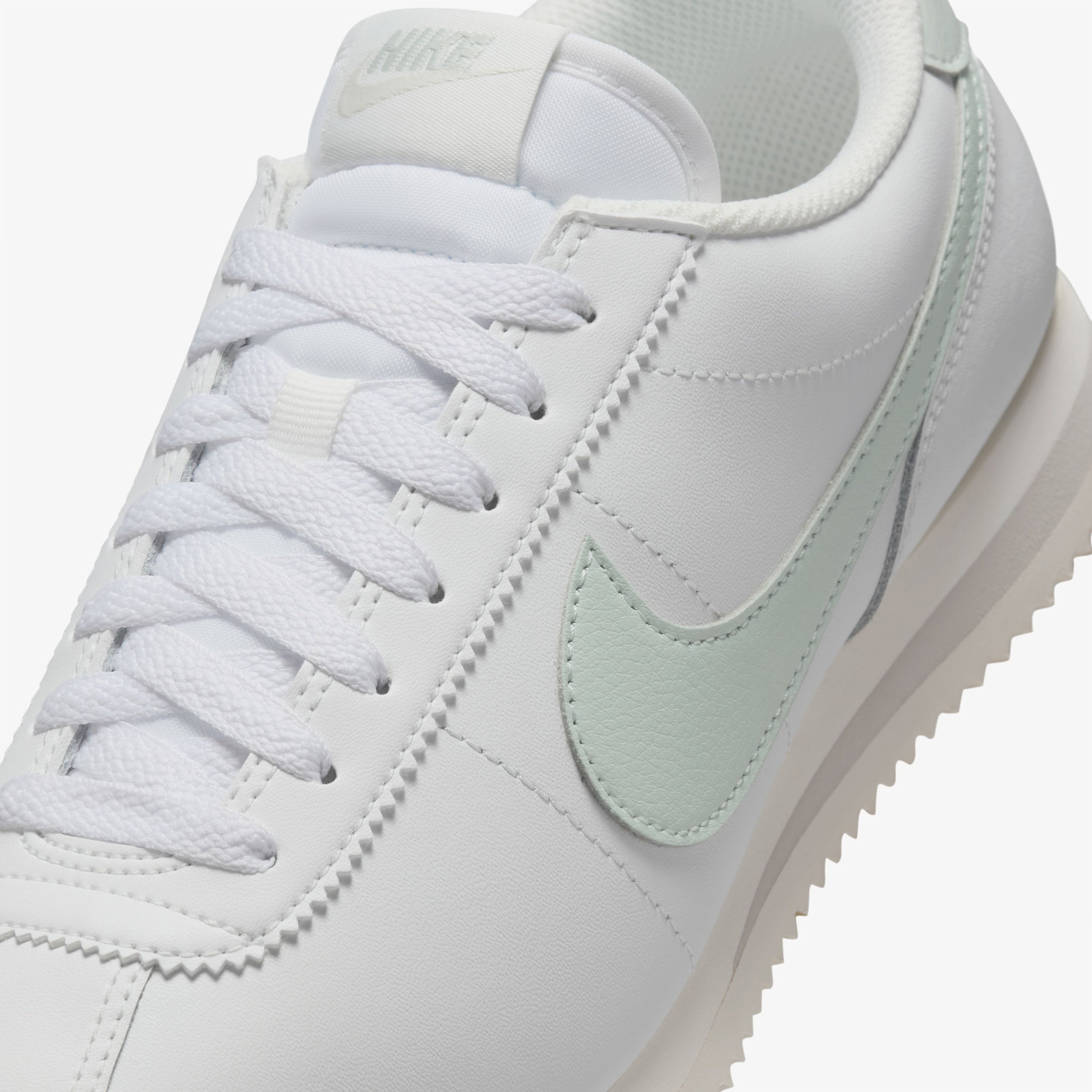 Nike Cortez Kadın Beyaz Sneaker