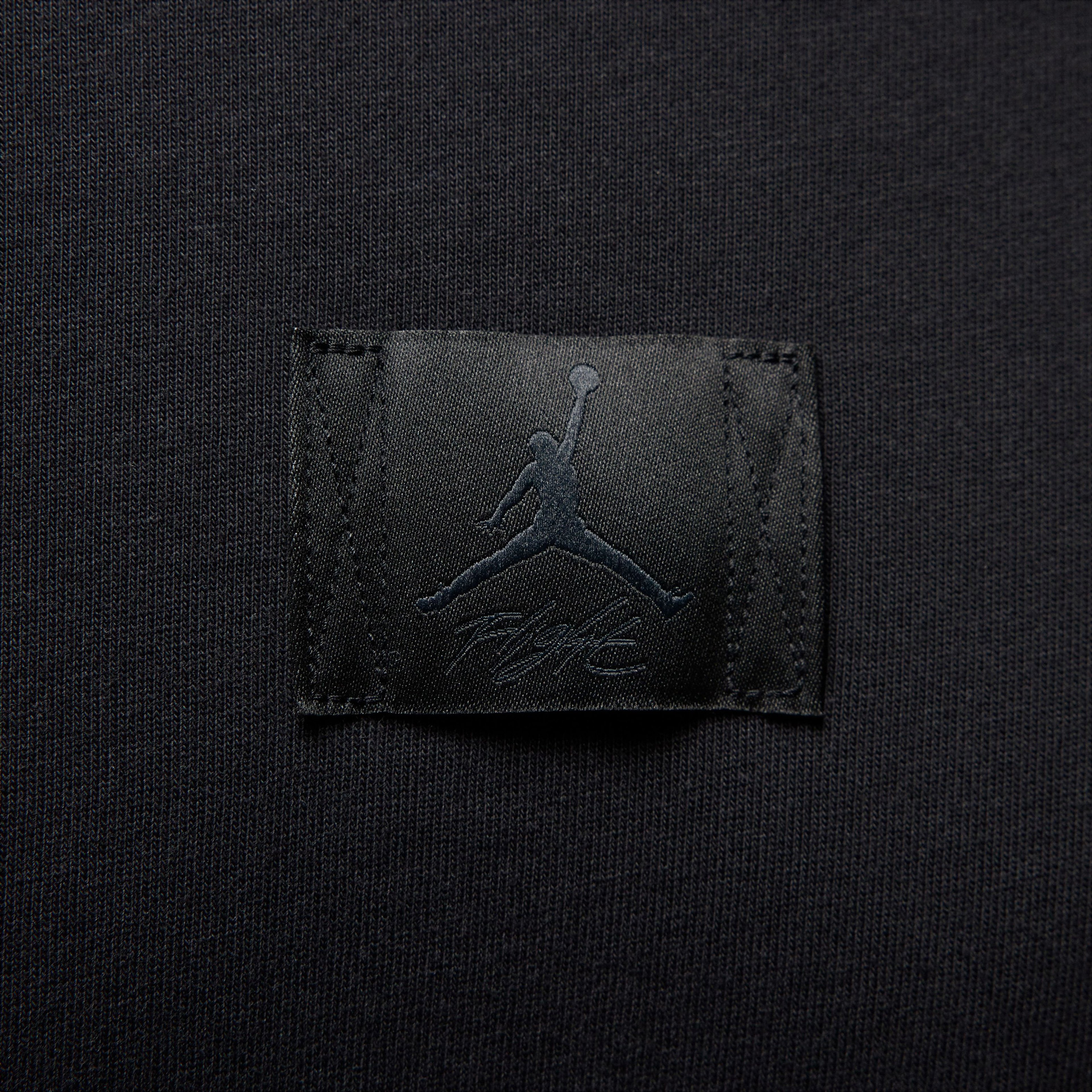 Jordan Flight Essentials Erkek Siyah T-Shirt