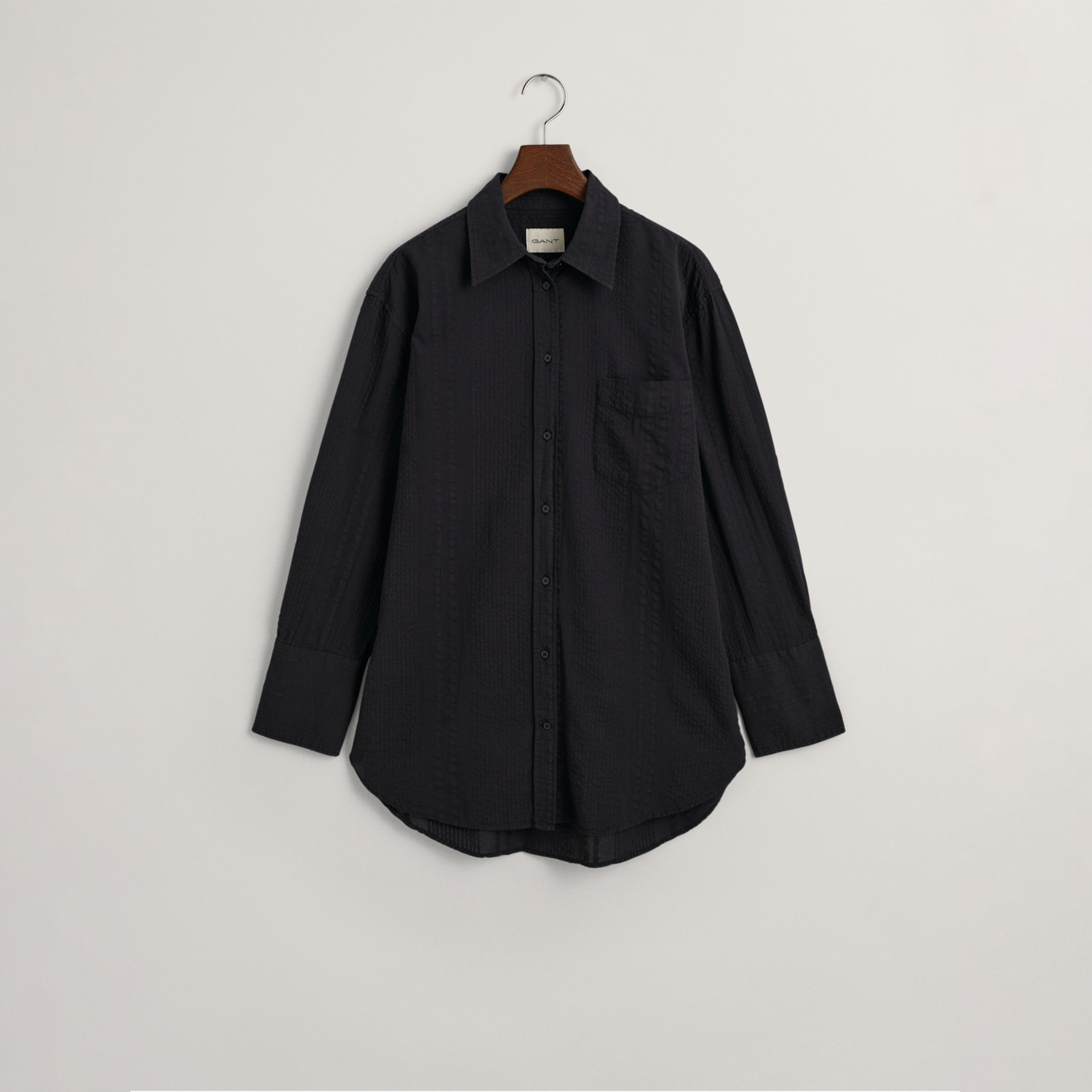 GANT Kadın Siyah Relaxed Fit Klasik Yaka Gömlek