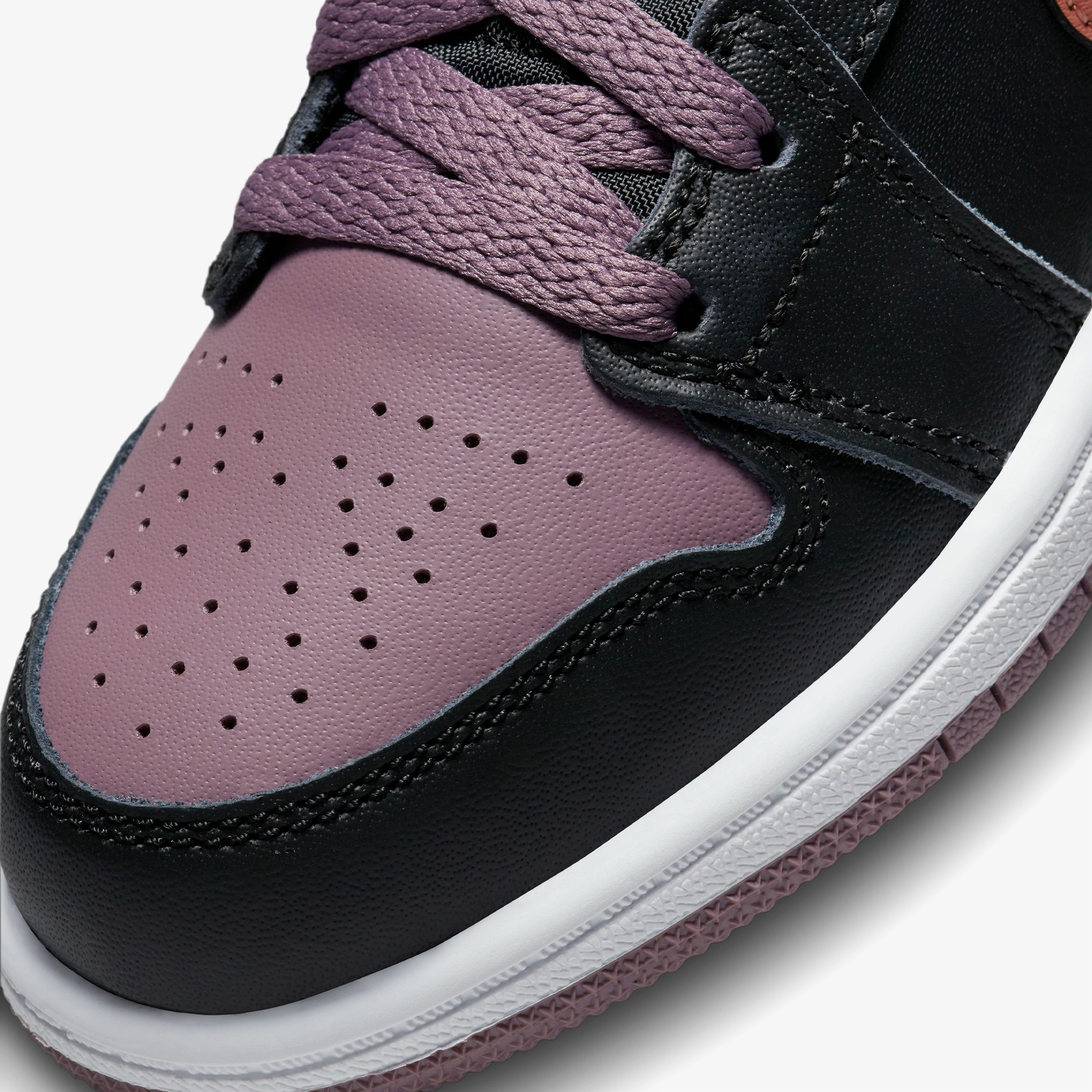 Jordan 1 Mid SE Çocuk Siyah Spor Ayakkabı