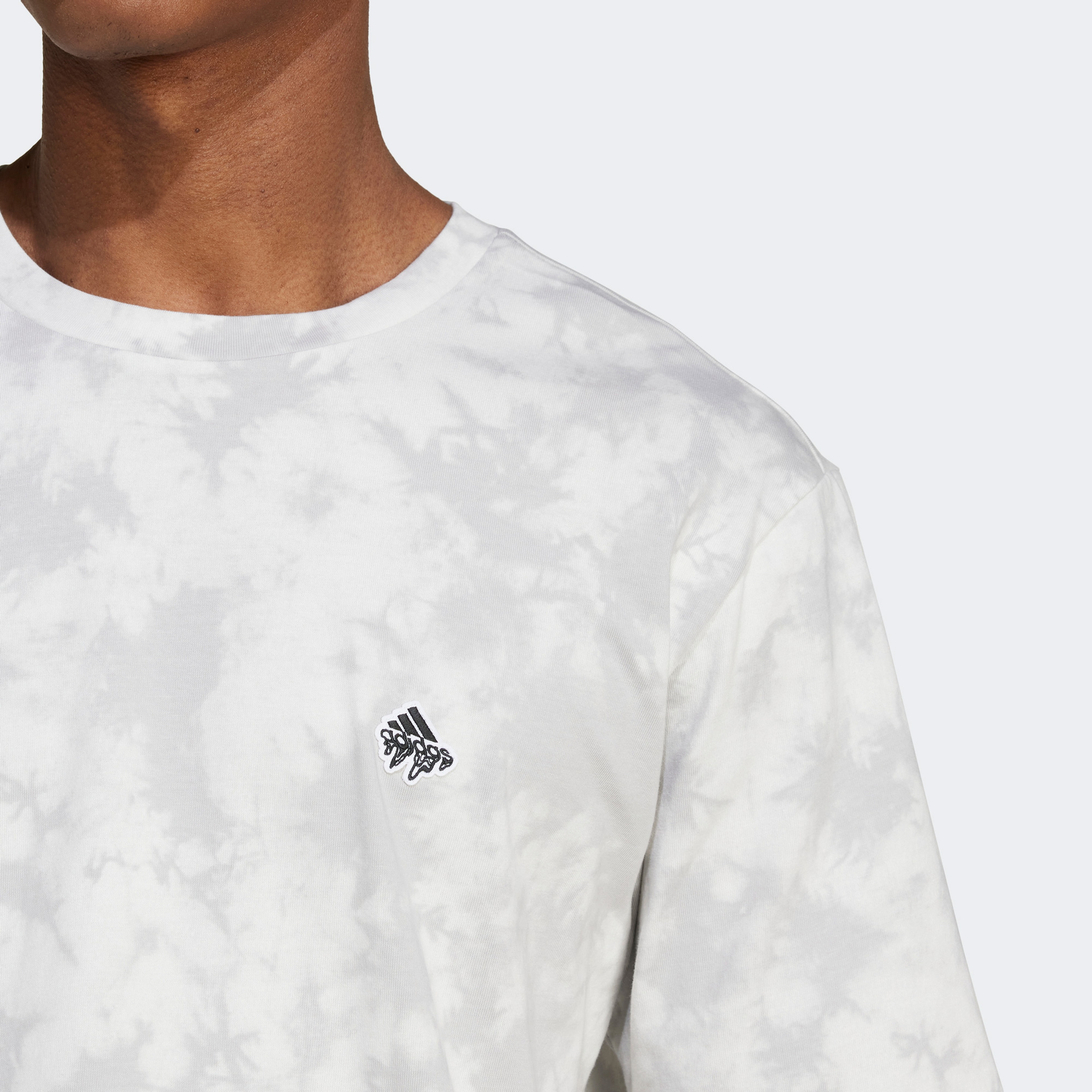adidas All Day I Dream About Graphic Erkek Beyaz T-Shirt
