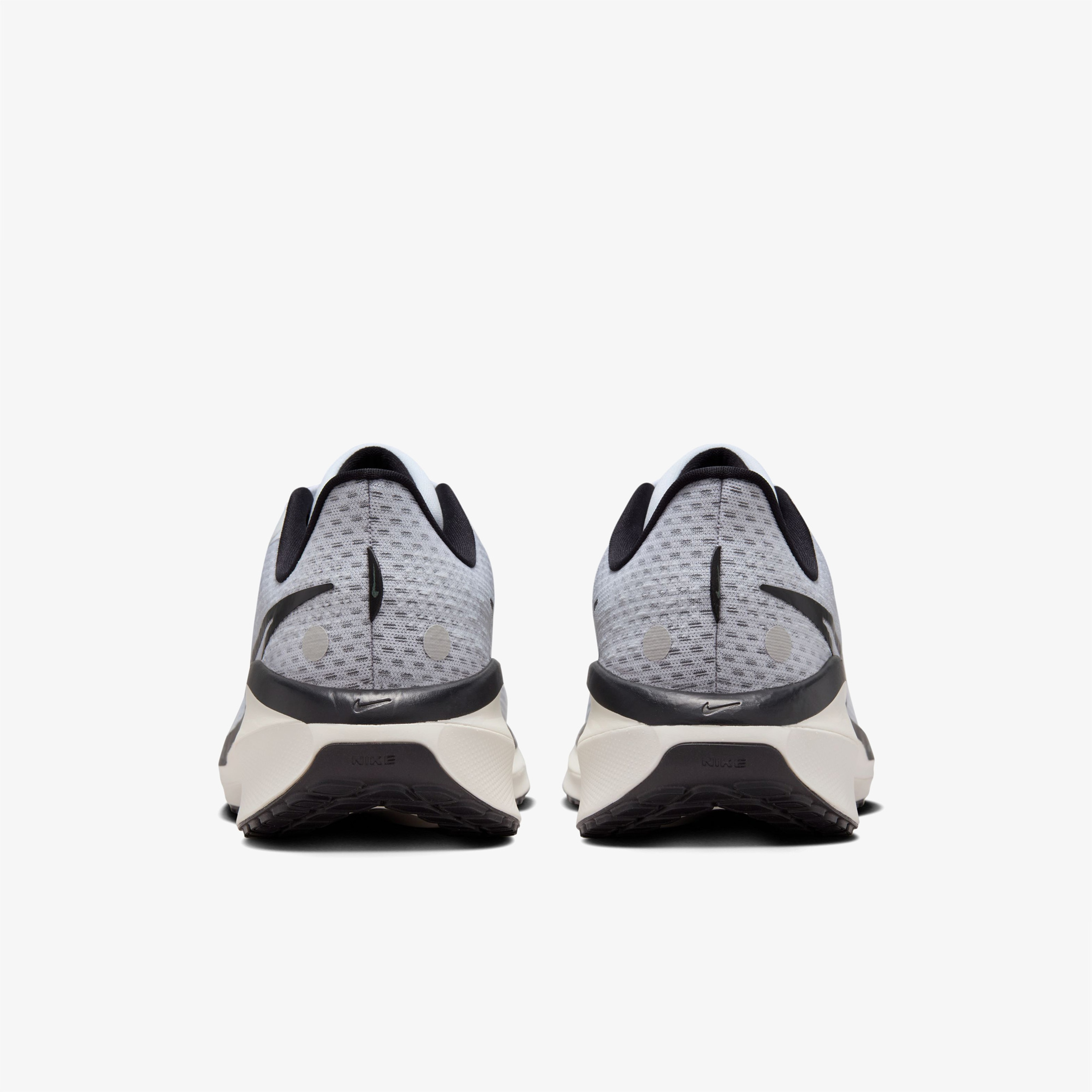 Nike Vomero 17 Erkek Beyaz Koşu Ayakkabısı