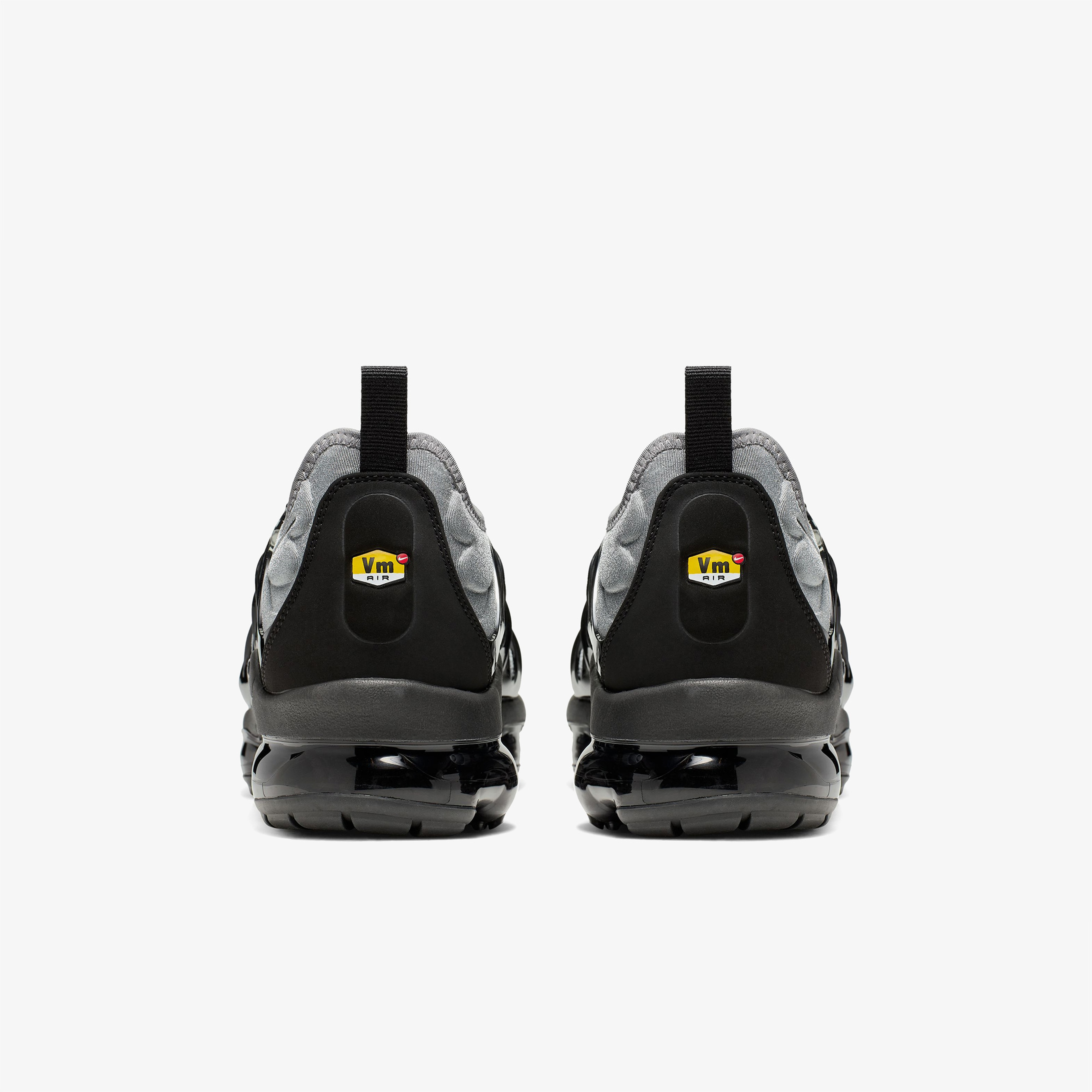 Nike Air VaporMax Plus Erkek Gri Spor Ayakkabı
