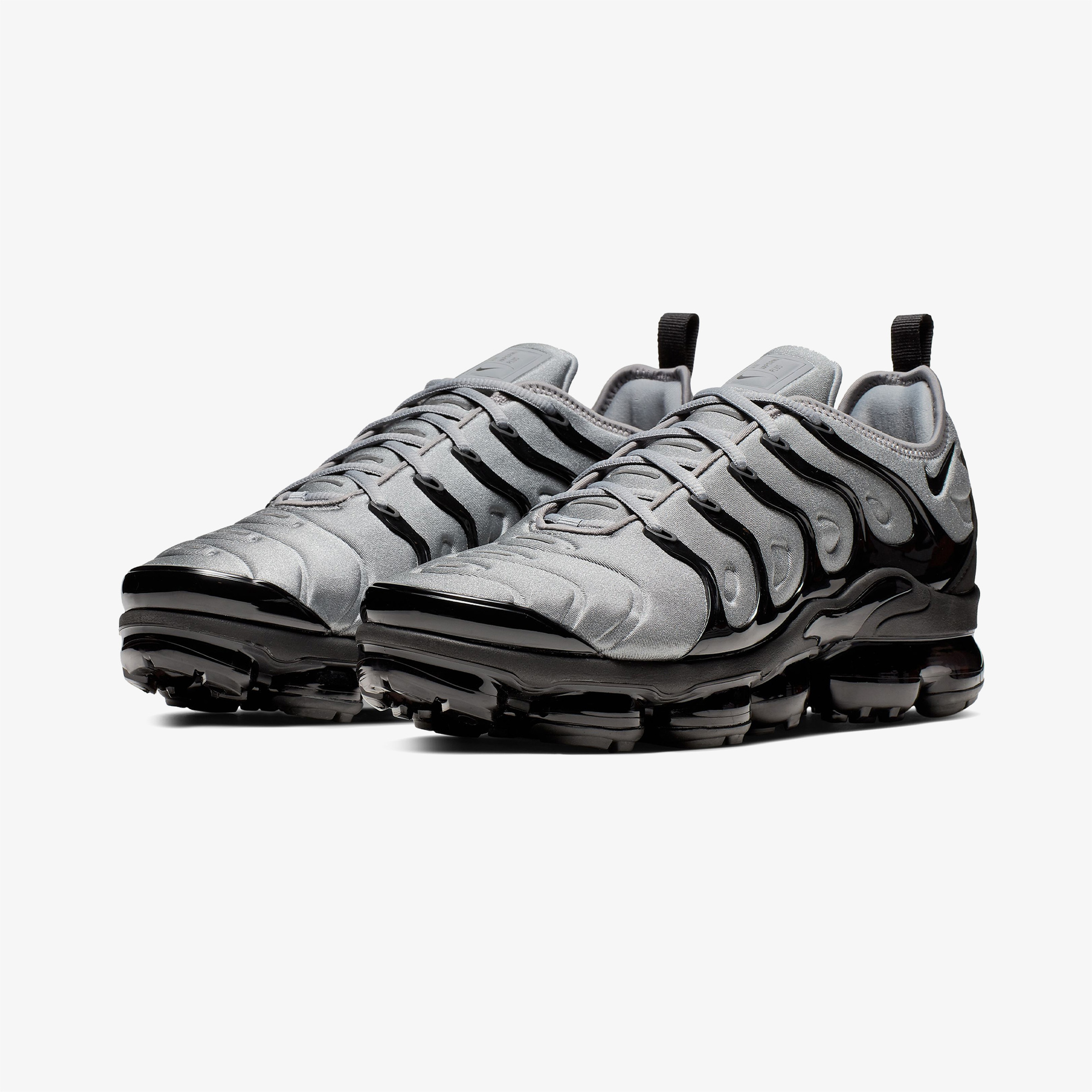 Nike Air VaporMax Plus Erkek Gri Spor Ayakkabı
