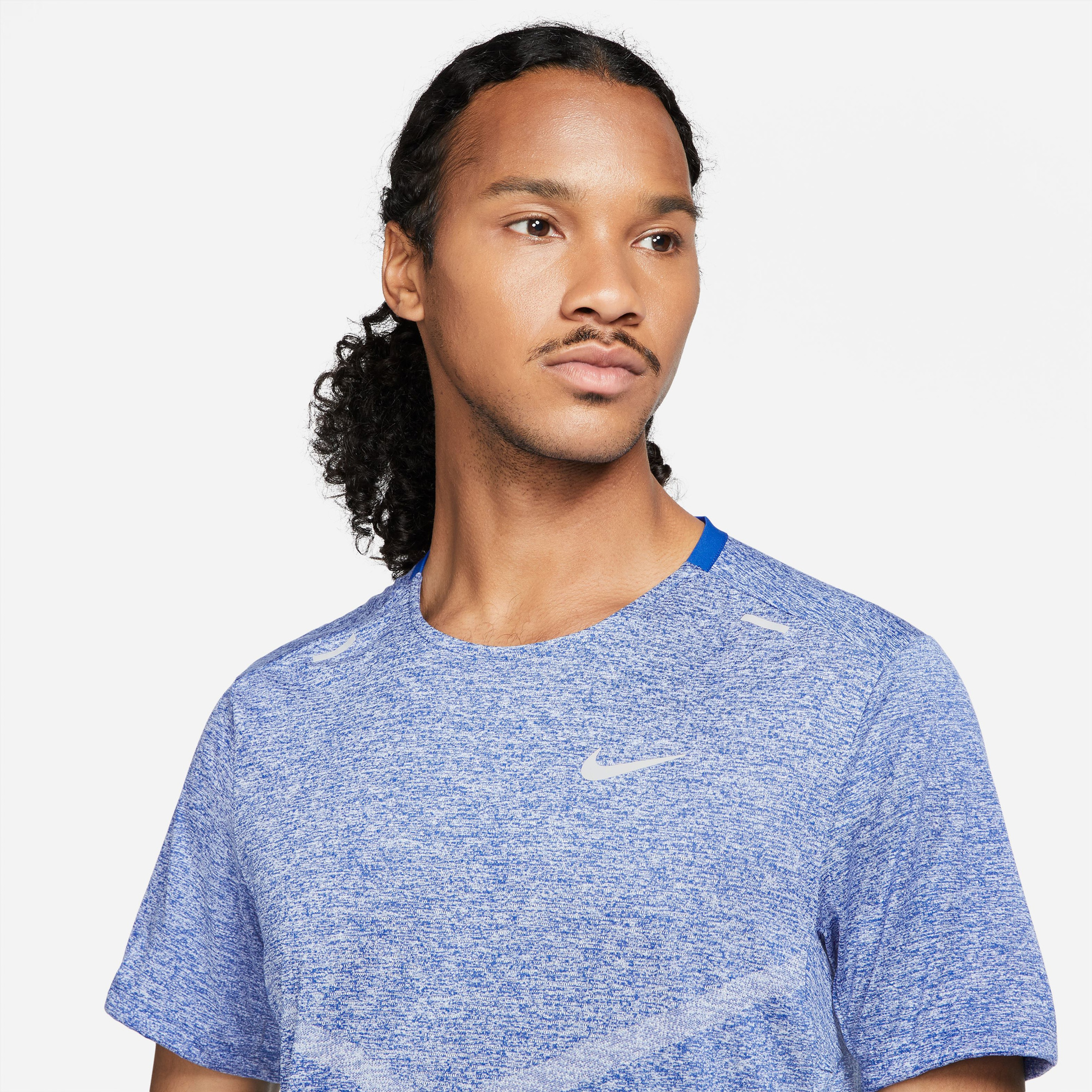 Nike Dri-Fit Rise 365 Erkek Mavi T-Shirt