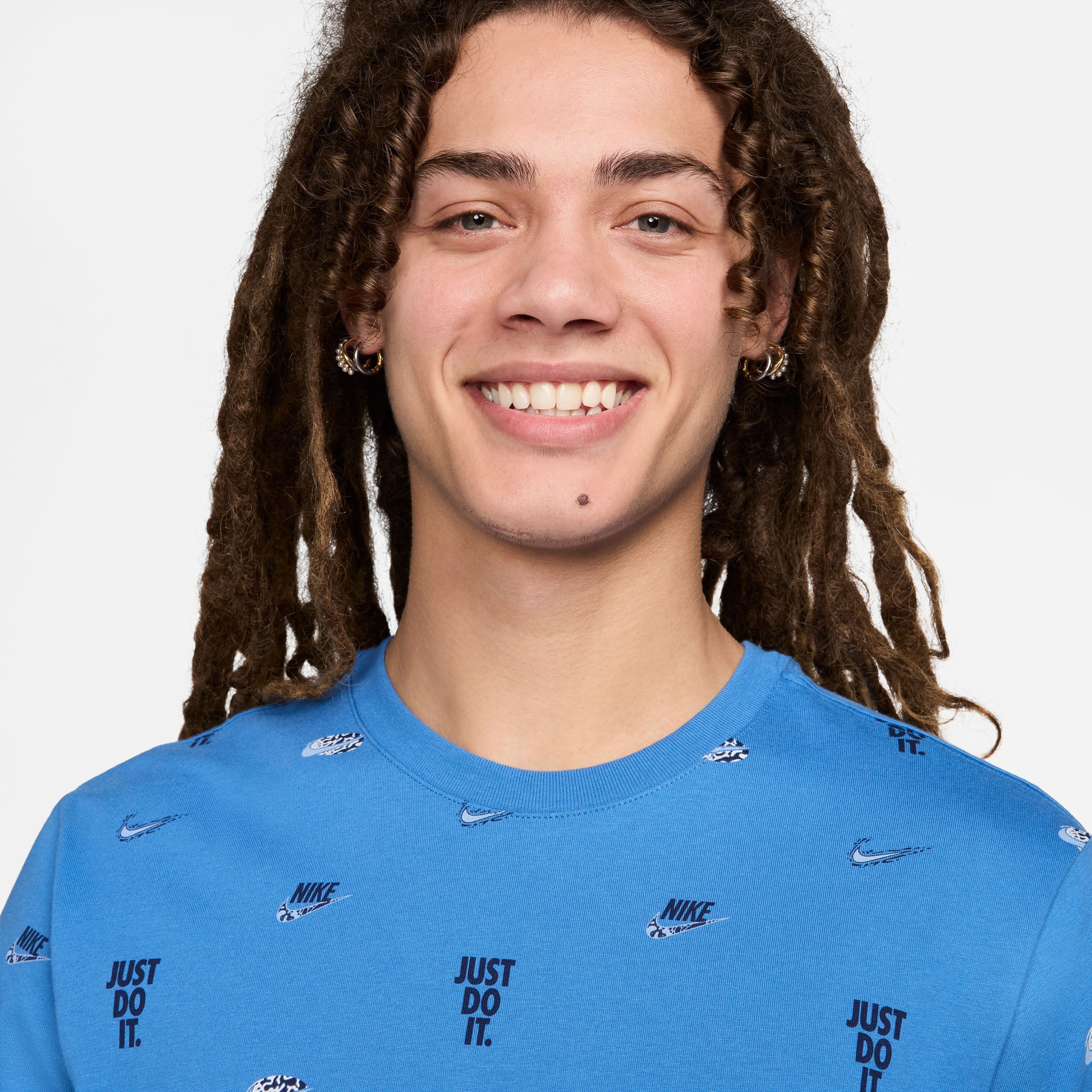 Nike Sportswear All Over Print Erkek Mavi T-Shirt
