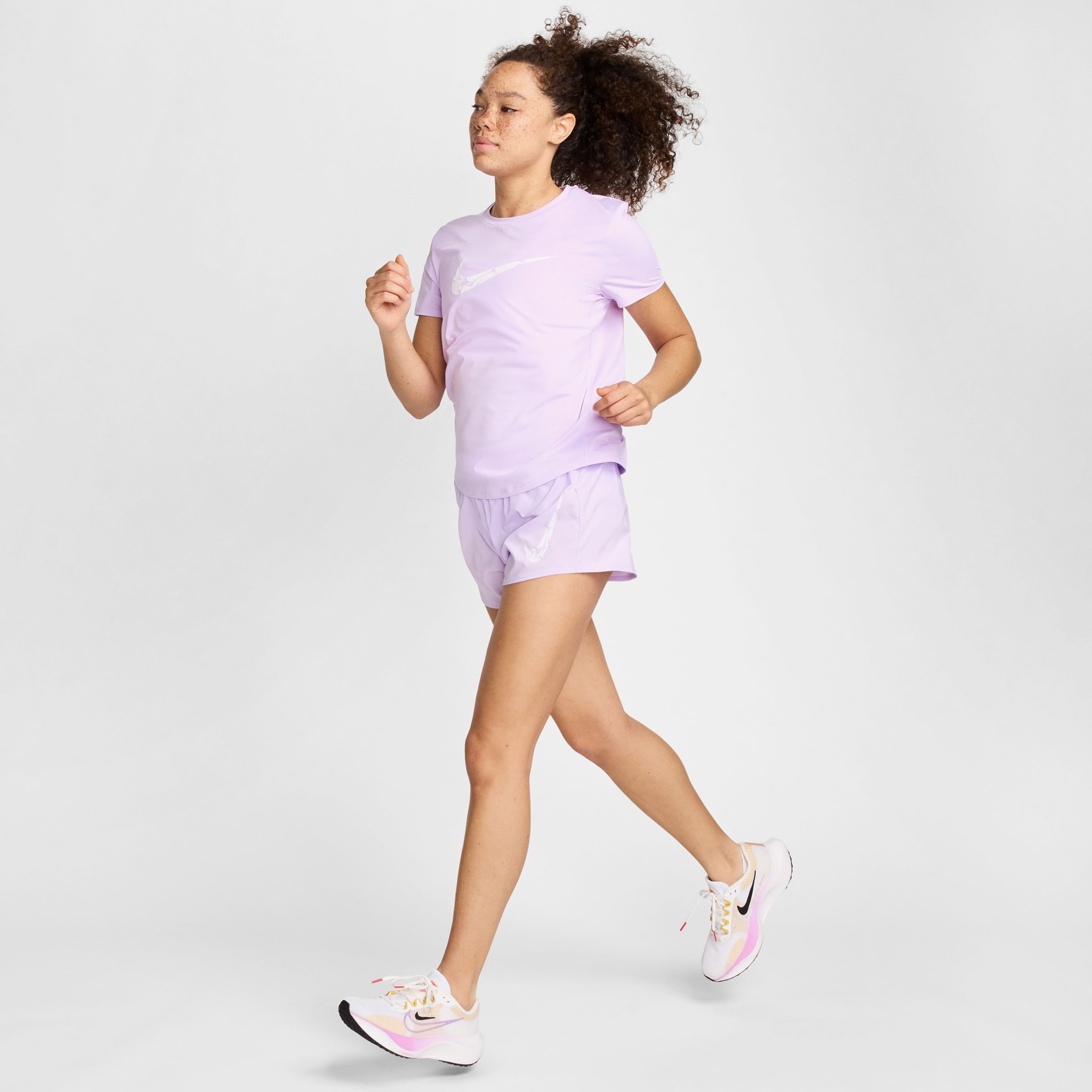 Nike Dri-Fit One Swoosh Kadın Mor T-Shirt