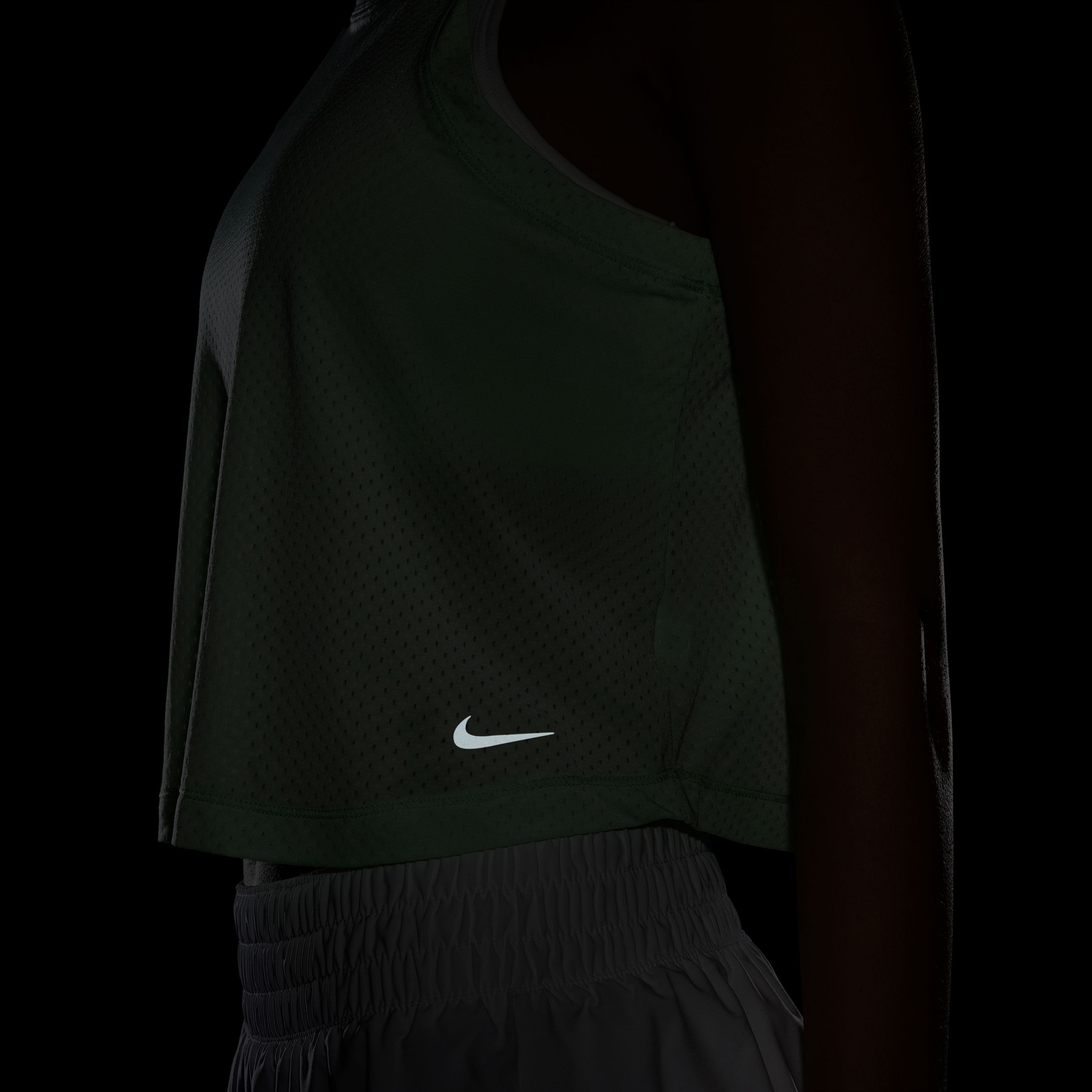 Nike Dri-Fit One Classic Breathable Kadın Yeşil Kolsuz T-Shirt