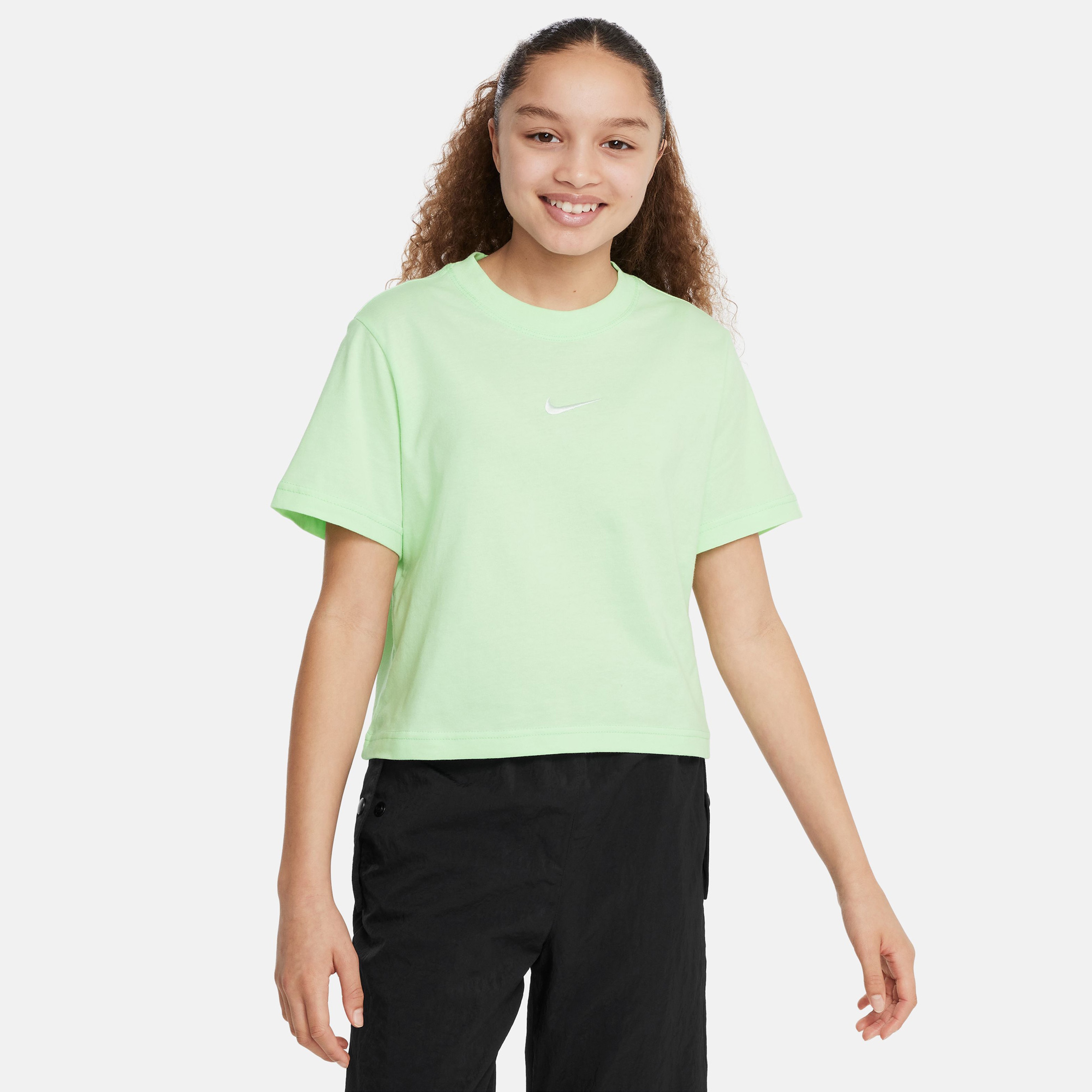 Nike Sportswear Çocuk Yeşil T-Shirt