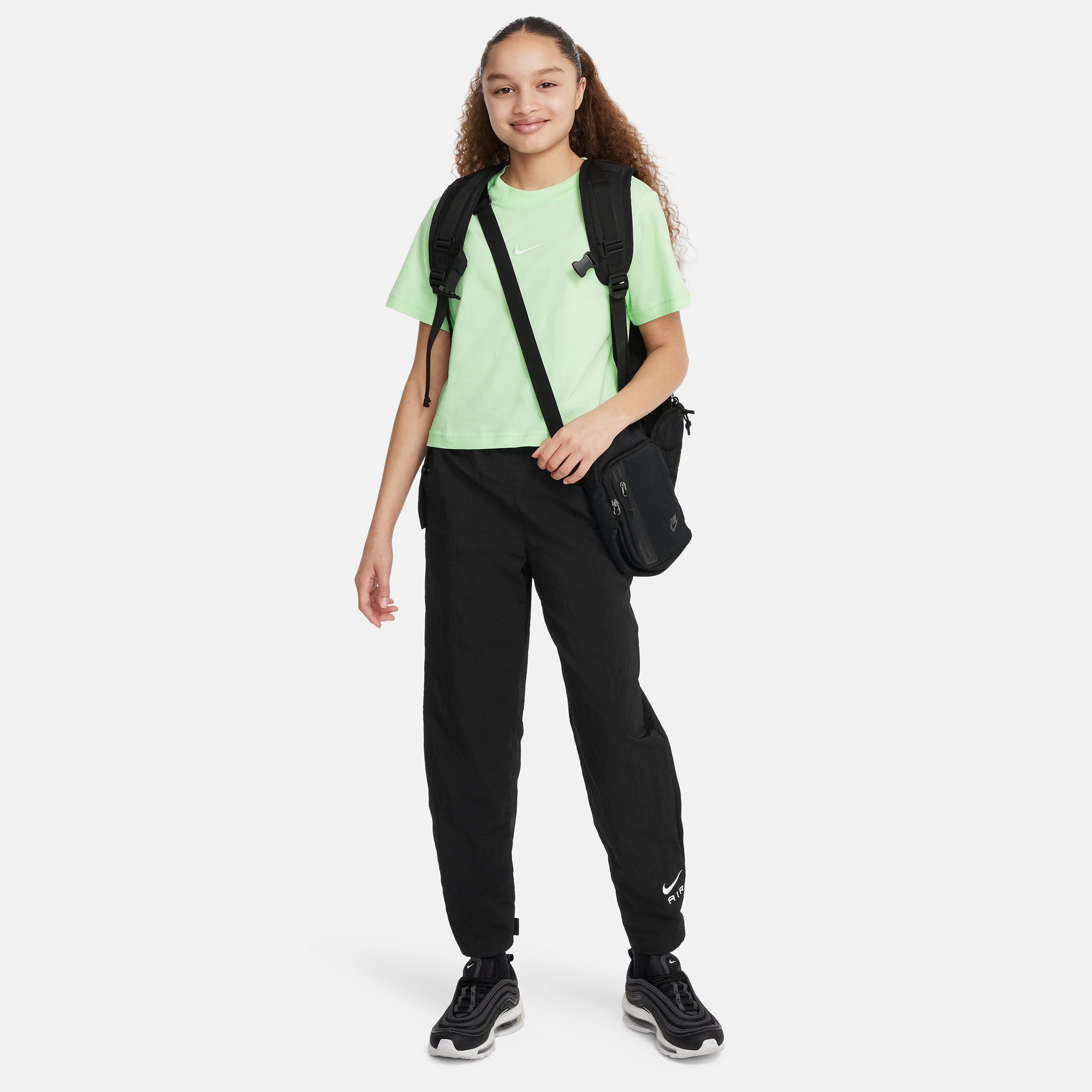 Nike Sportswear Çocuk Yeşil T-Shirt