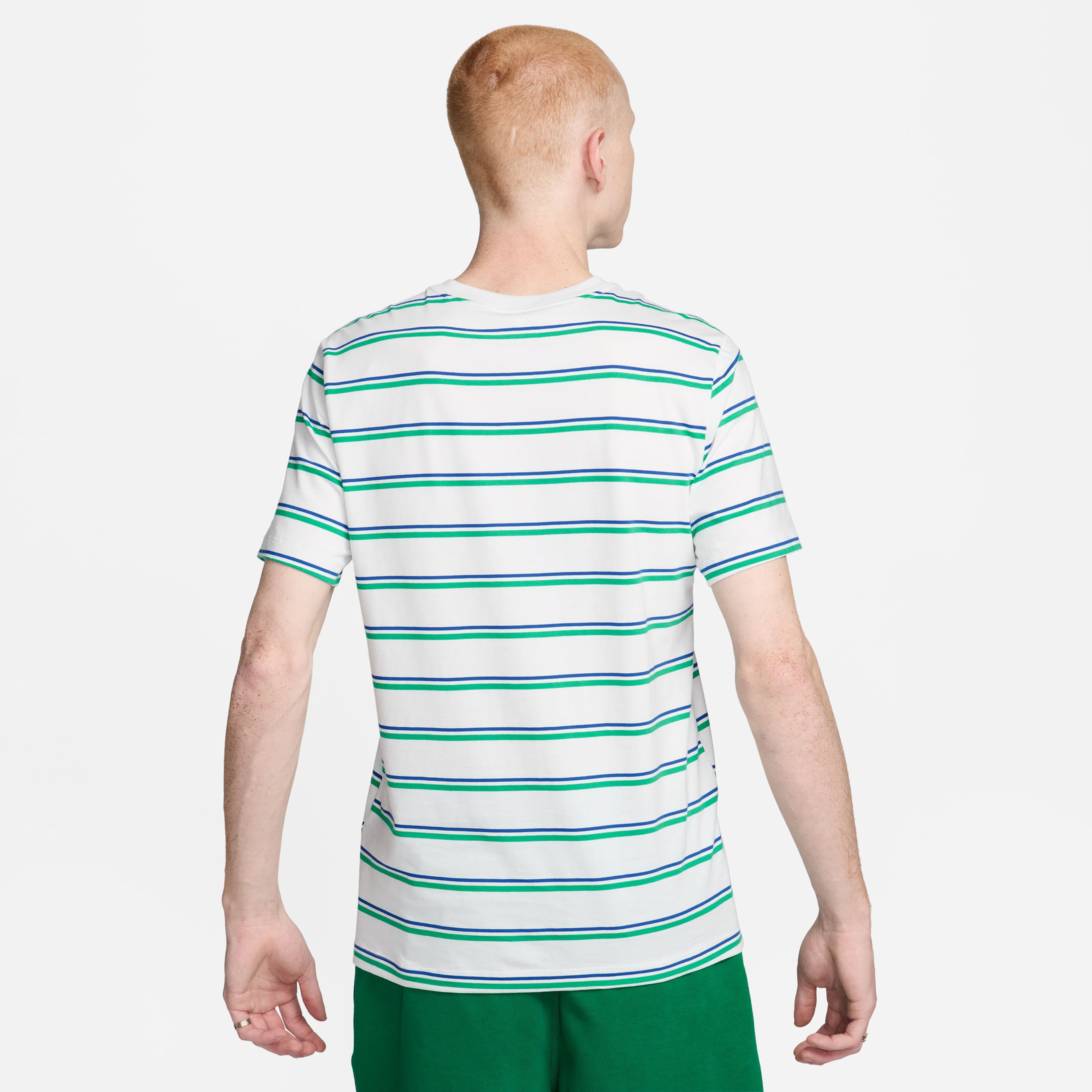 Nike Sportswear Club Erkek Beyaz Kısa Kollu T-Shirt