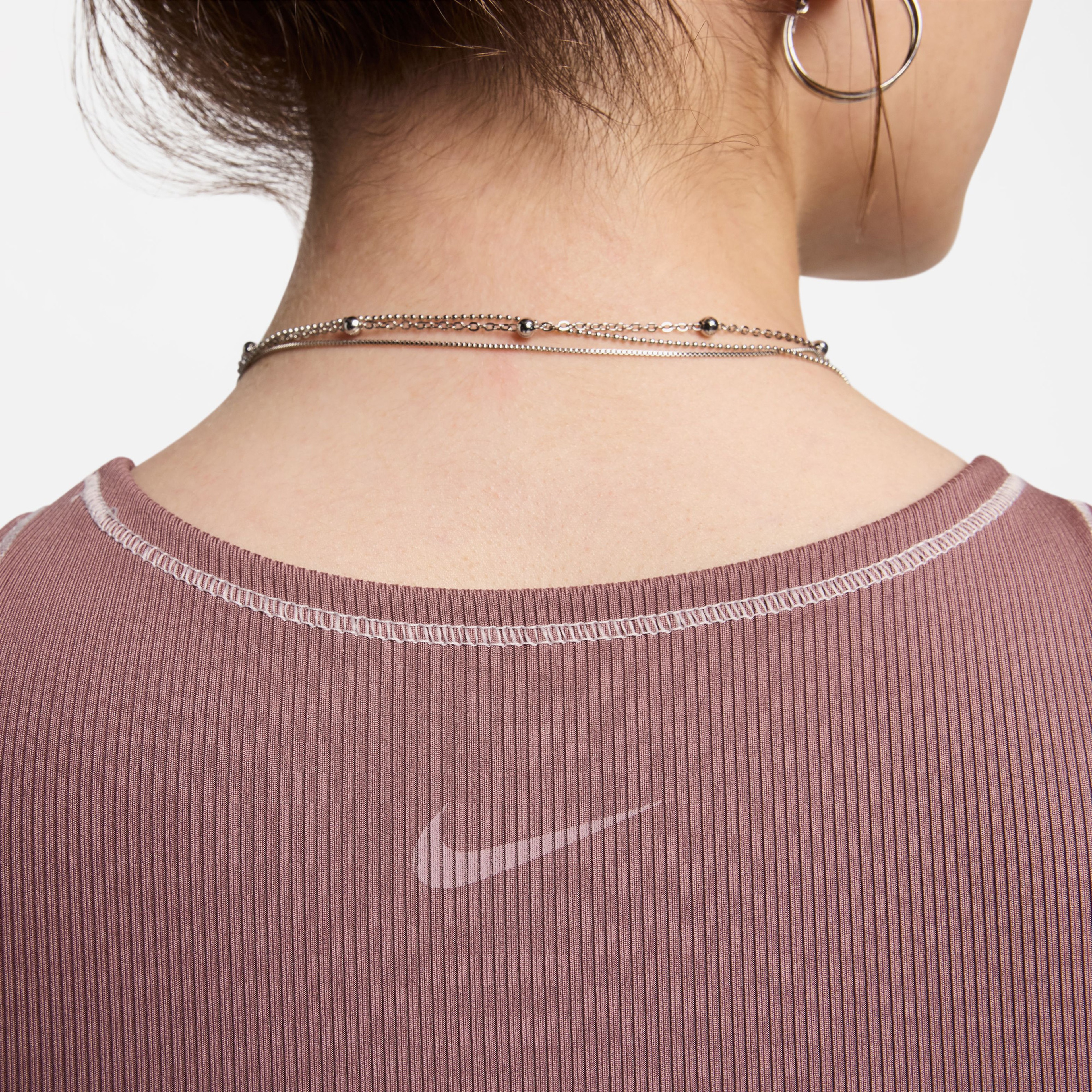 Nike One Fitted Kadın Kahverengi Kolsuz T-Shirt
