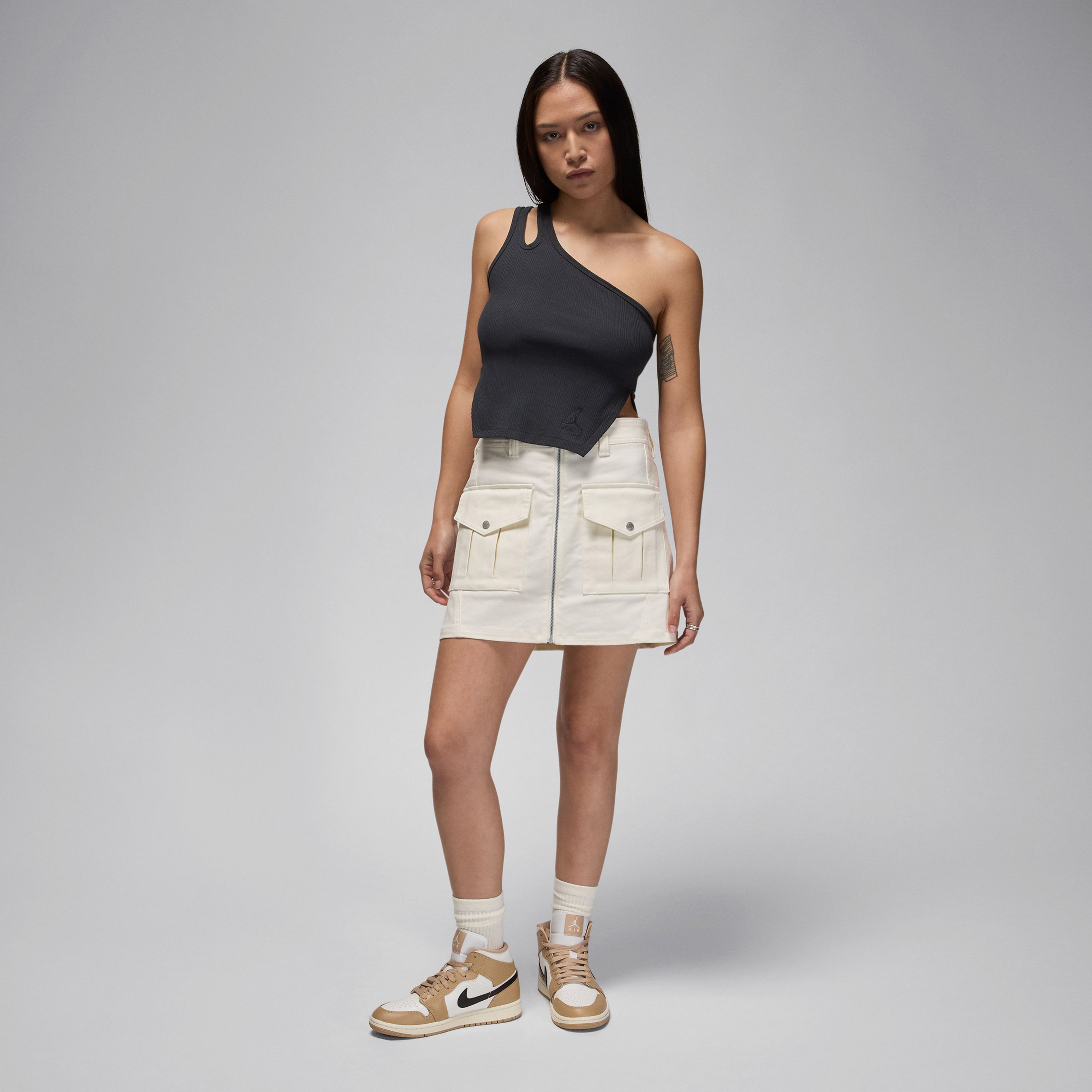 Jordan Kadın Siyah Kolsuz T-Shirt