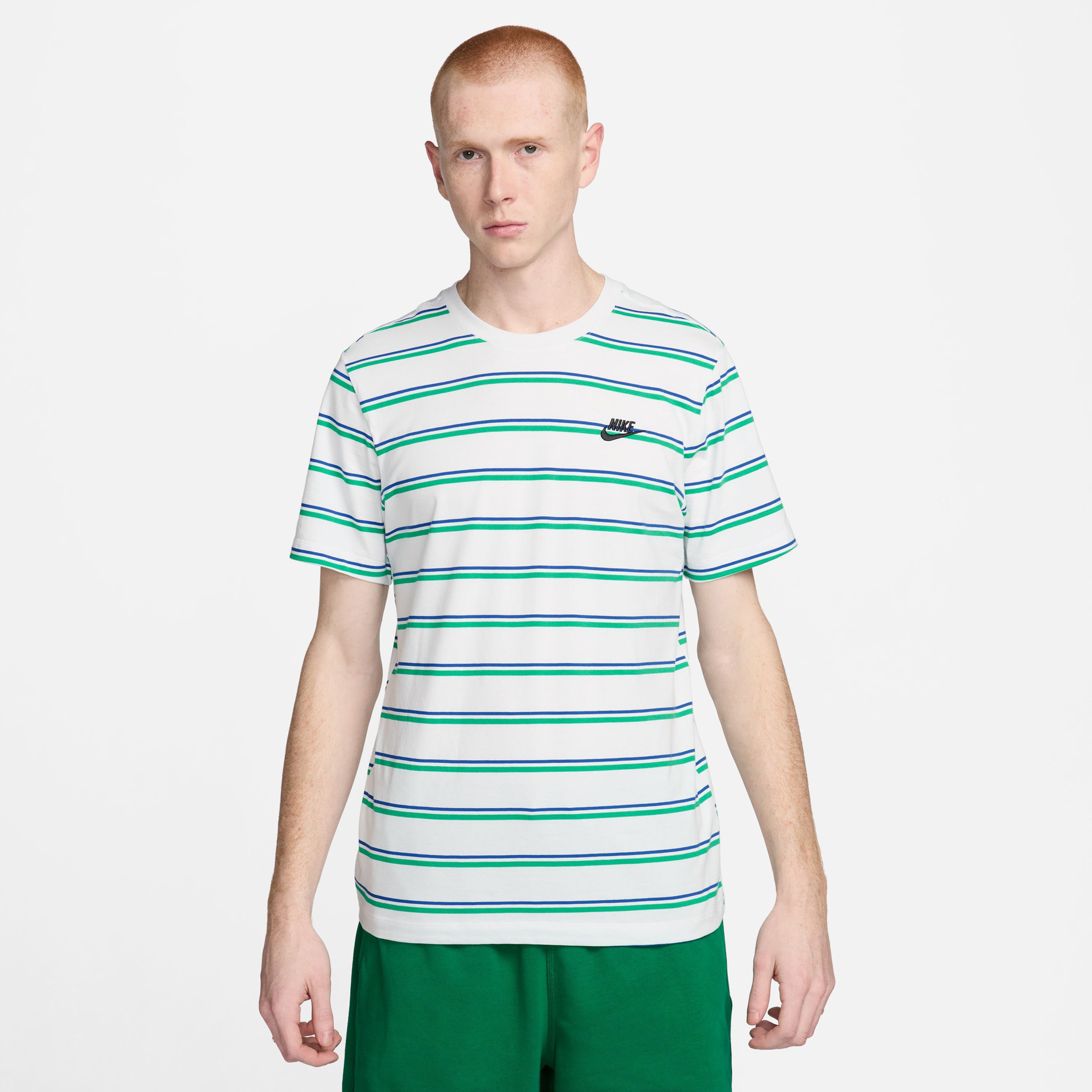 Nike Sportswear Club Erkek Beyaz Kısa Kollu T-Shirt