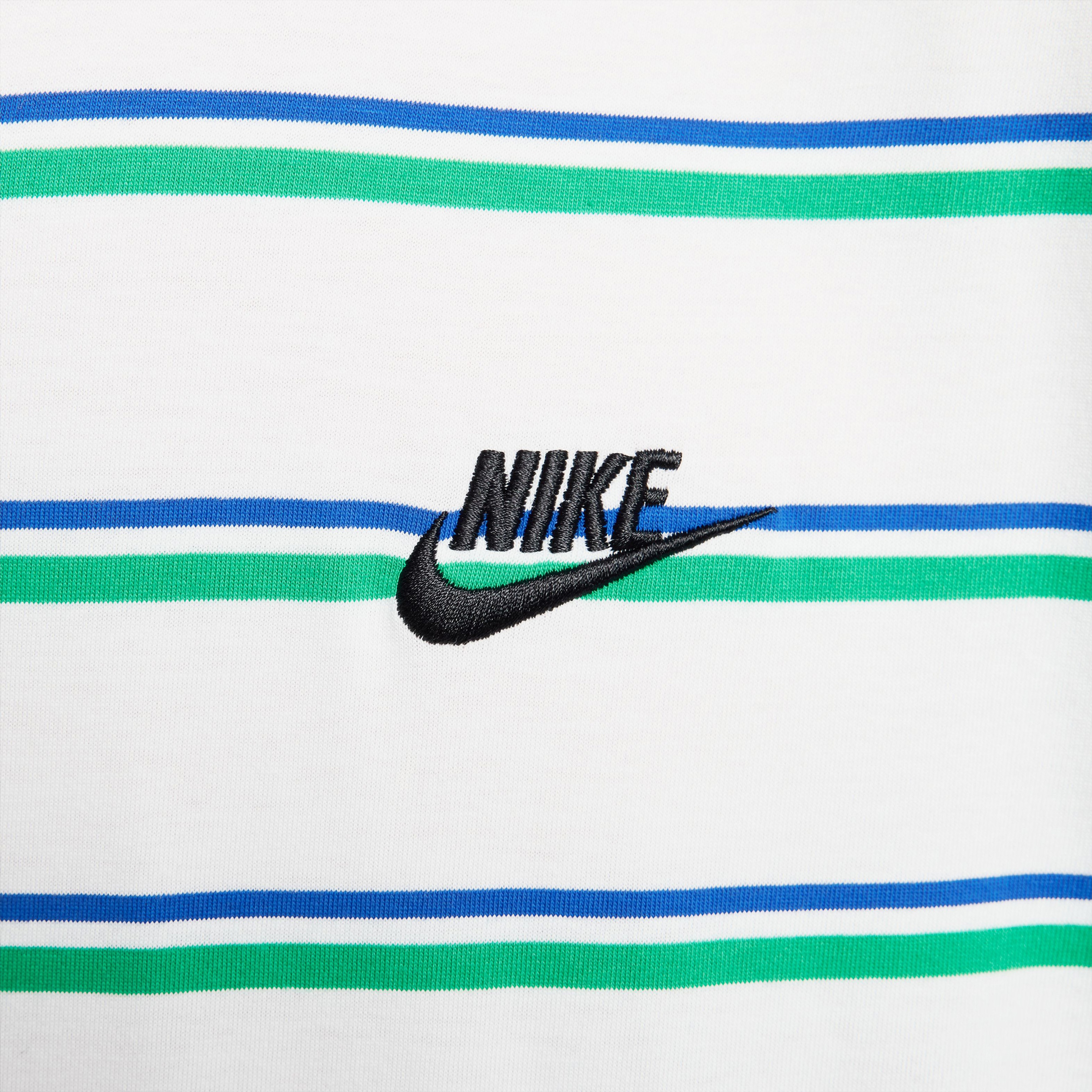 Nike Sportswear Club Erkek Beyaz Kısa Kollu T-Shirt
