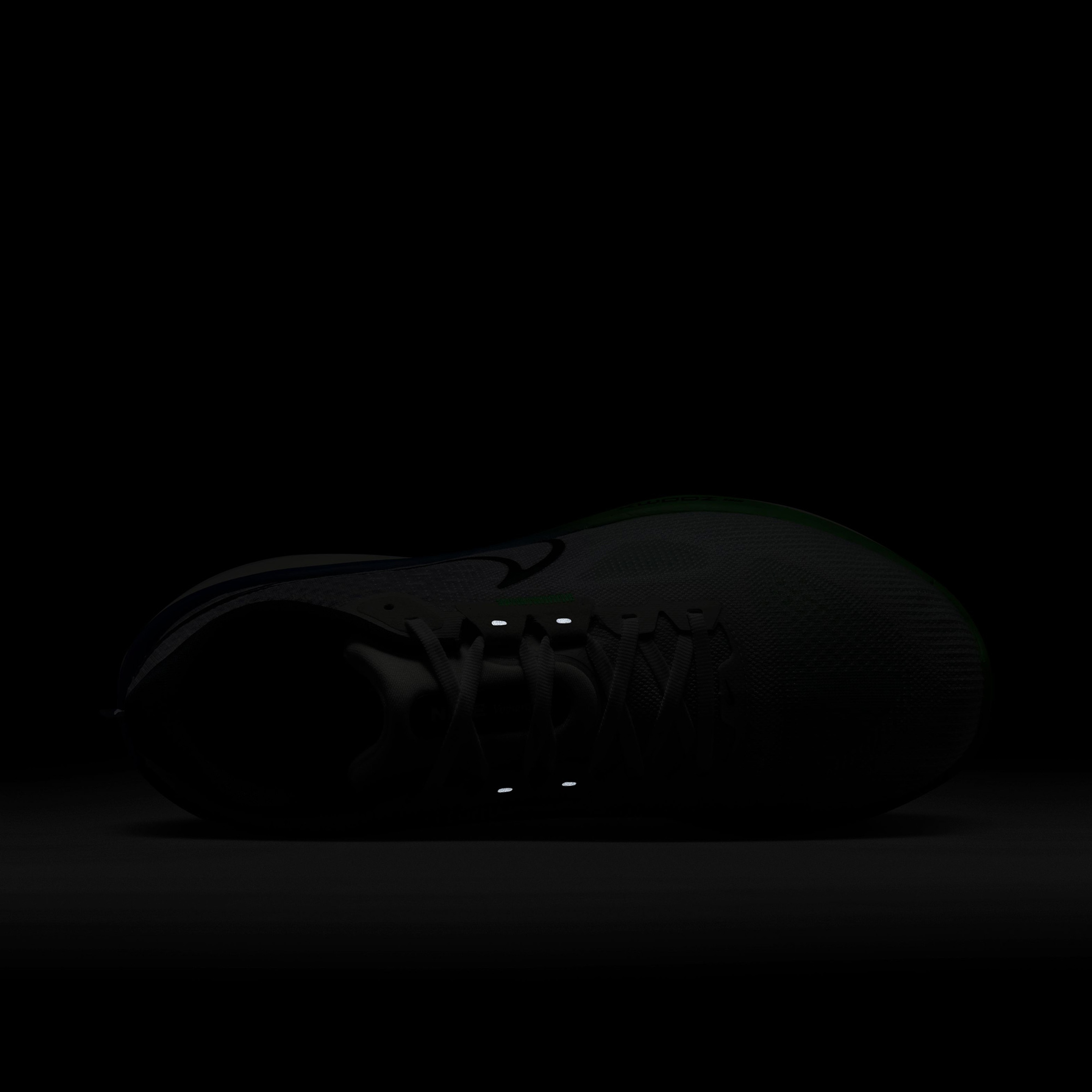 Nike Vomero 17 Erkek Beyaz Spor Ayakkabı