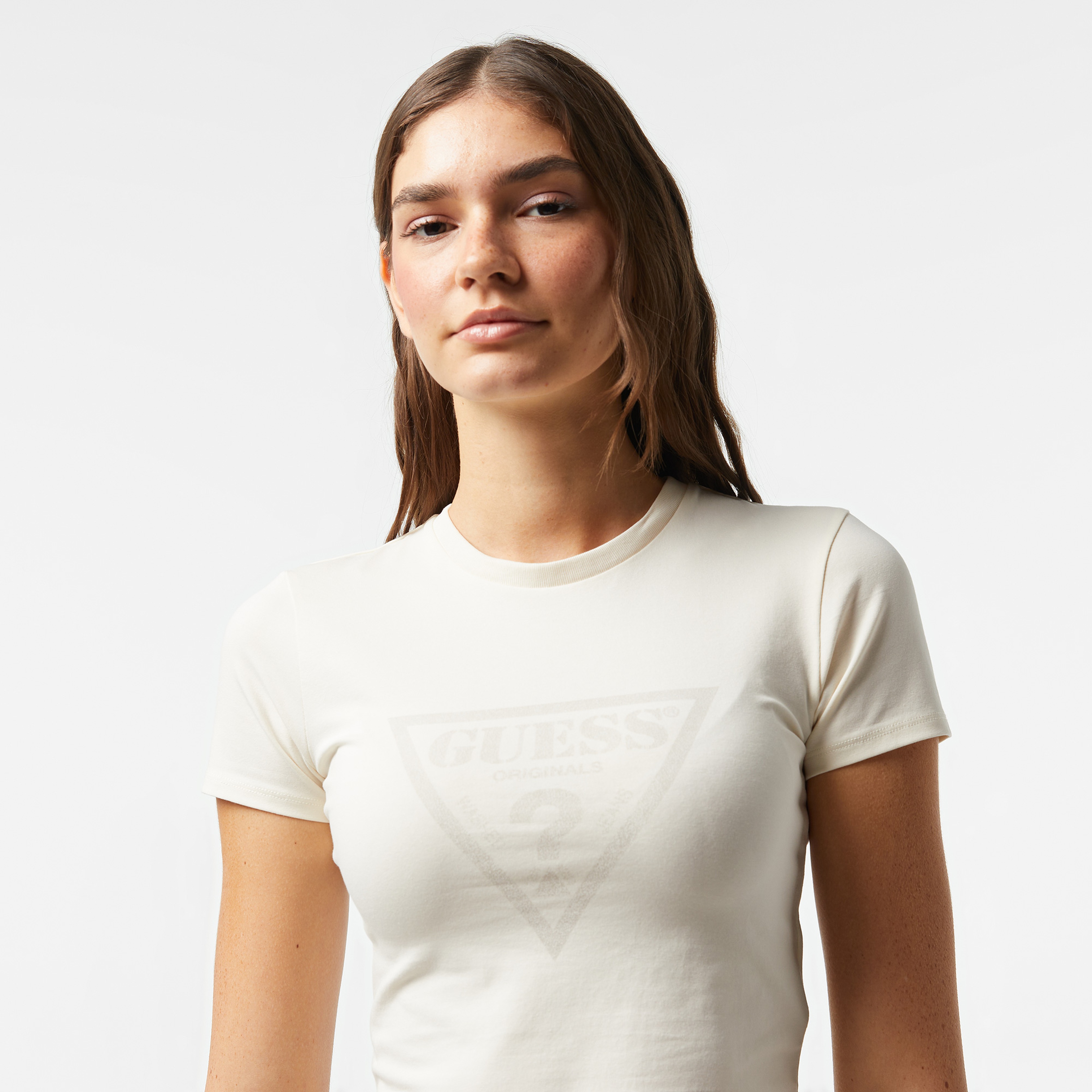 Guess Go Vintage Triangle Mid Organic Stretch Jersey 180 Kadın Bej T-Shirt