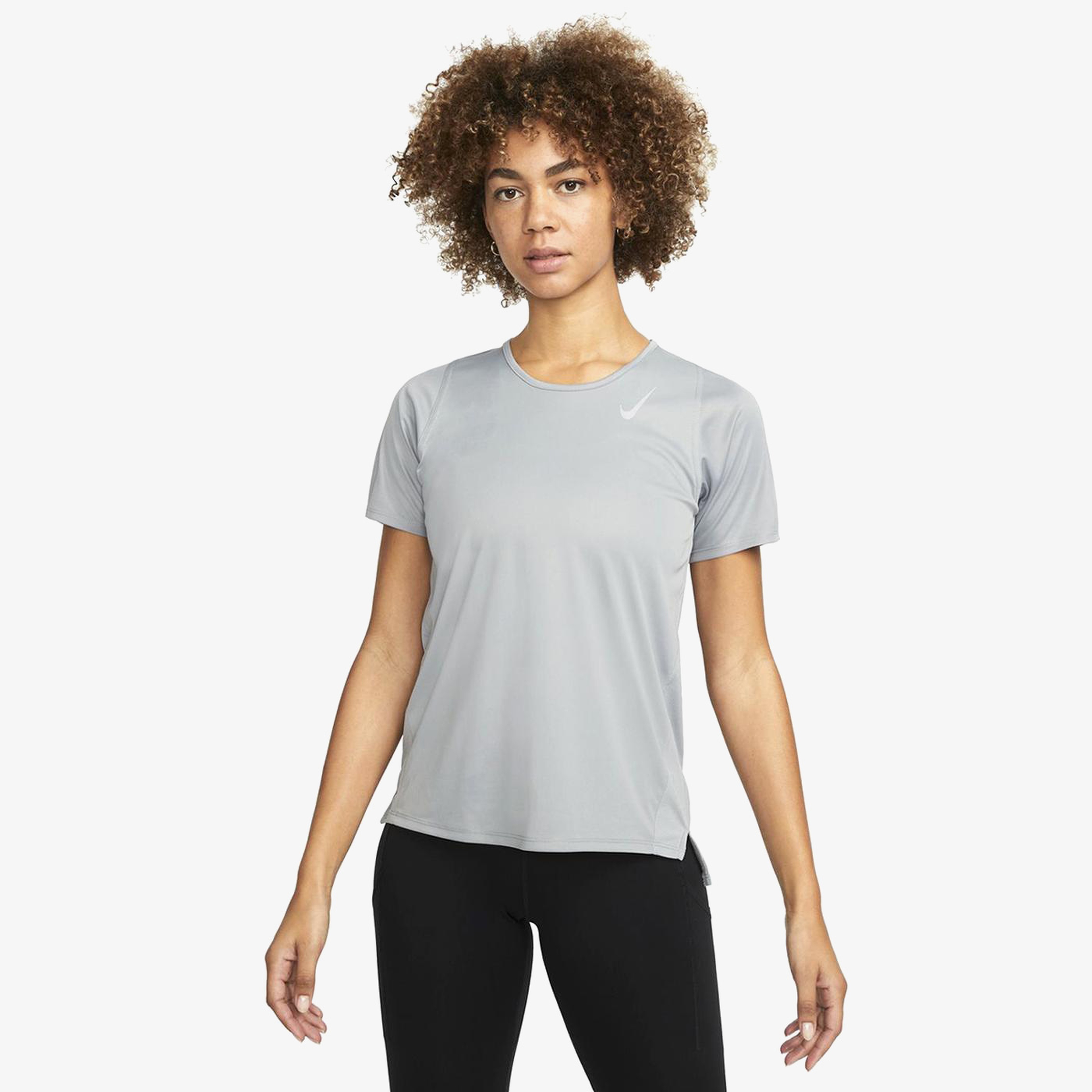 Nike Kadın Siyah T-Shirt