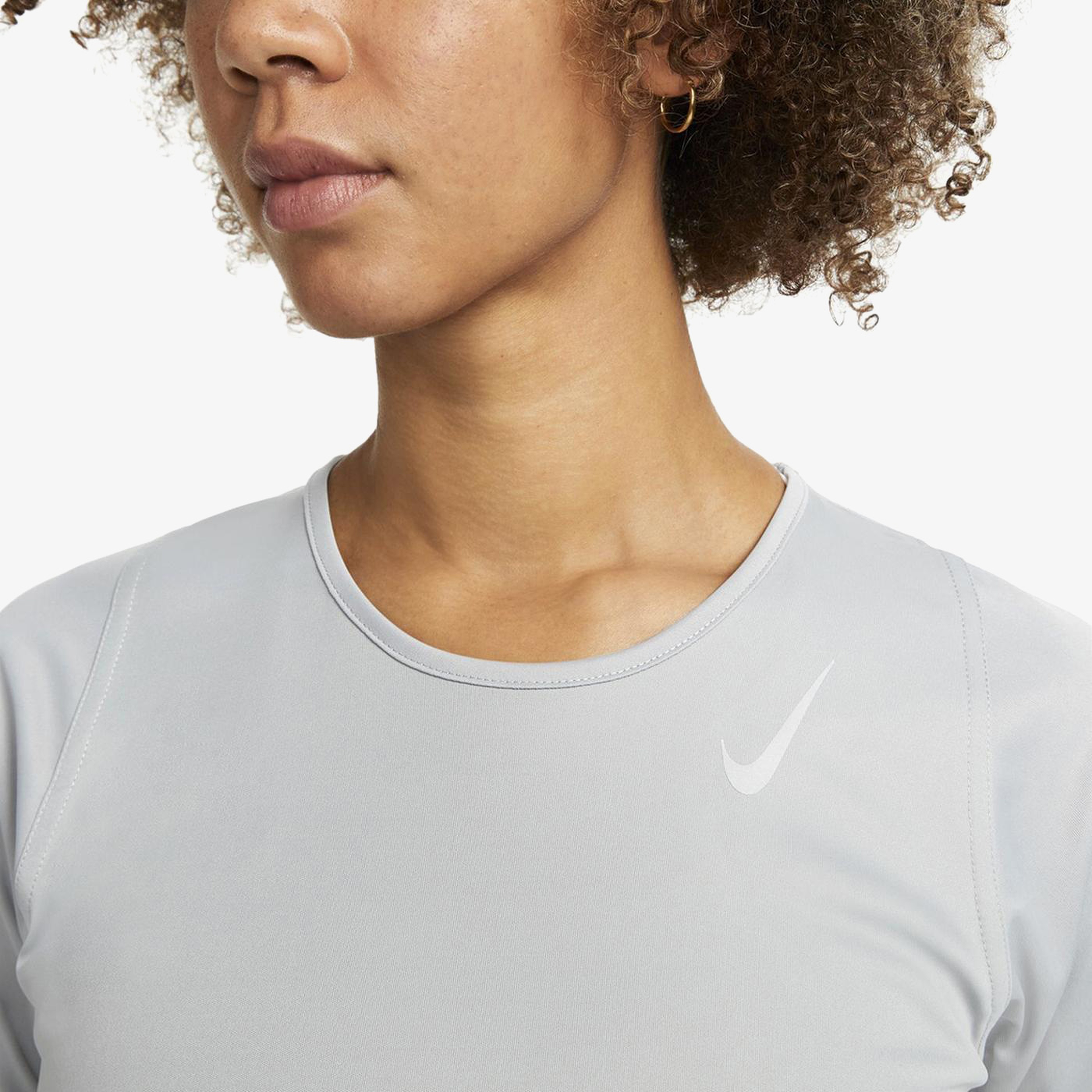 Nike Kadın Siyah T-Shirt