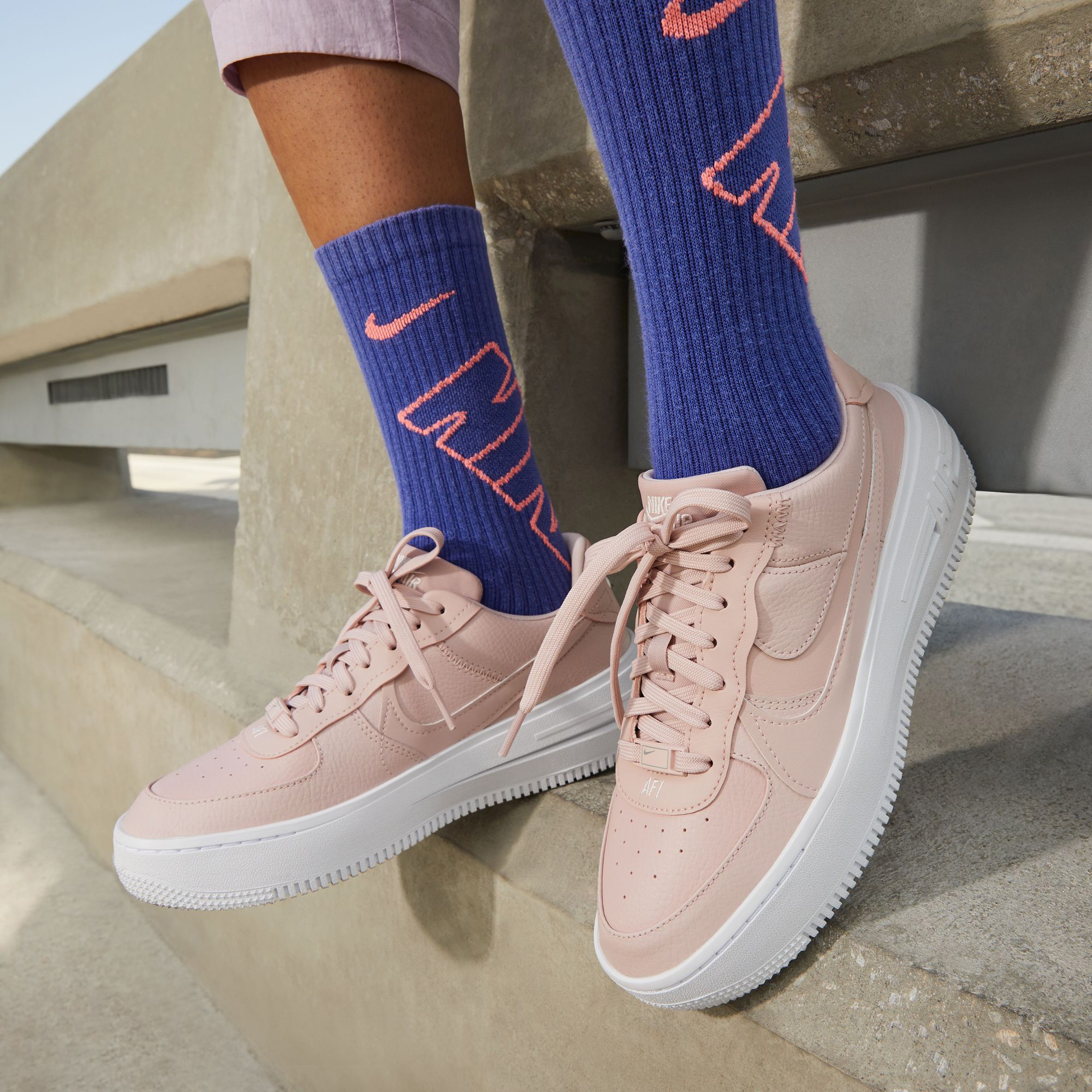 Nike Air Force 1 PLT.AF.ORM Kadın Pembe Spor Ayakkabı