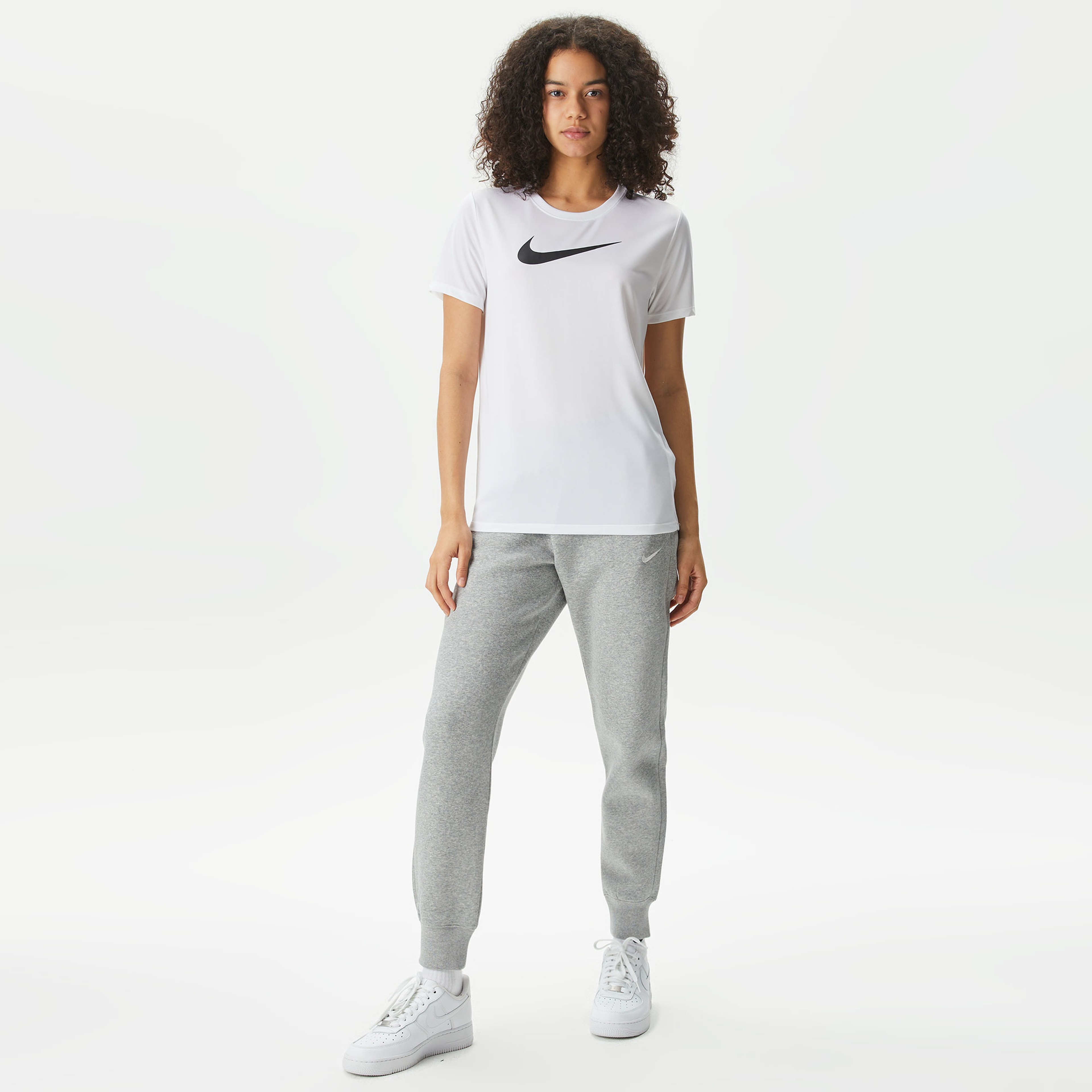 Nike Dri-Fit Graphic Kadın Beyaz  T-Shirt