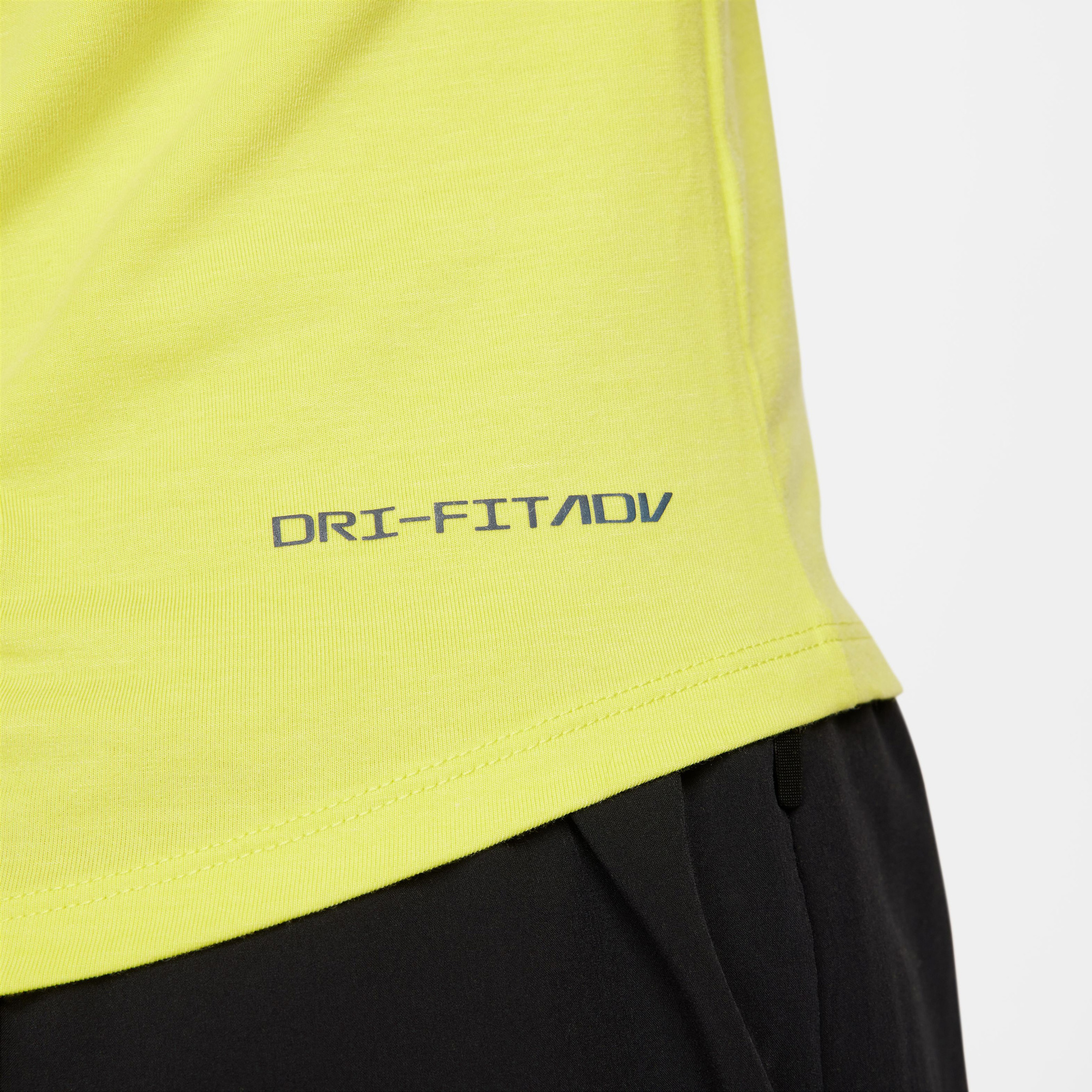 Nike Dri-FIT Adventure Running Division Kadın Yeşil Uzun Kollu T-Shirt