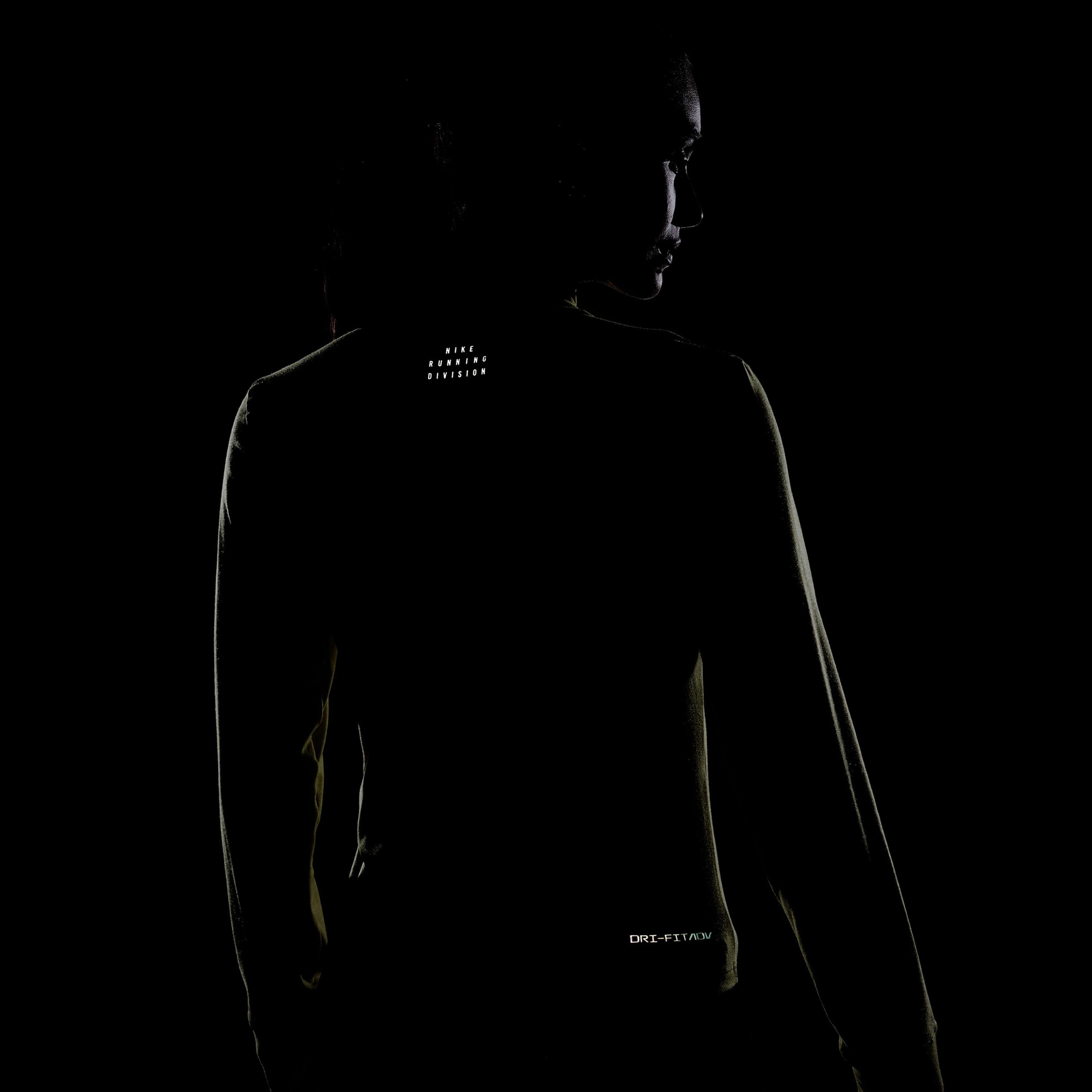 Nike Dri-FIT Adventure Running Division Kadın Yeşil Uzun Kollu T-Shirt