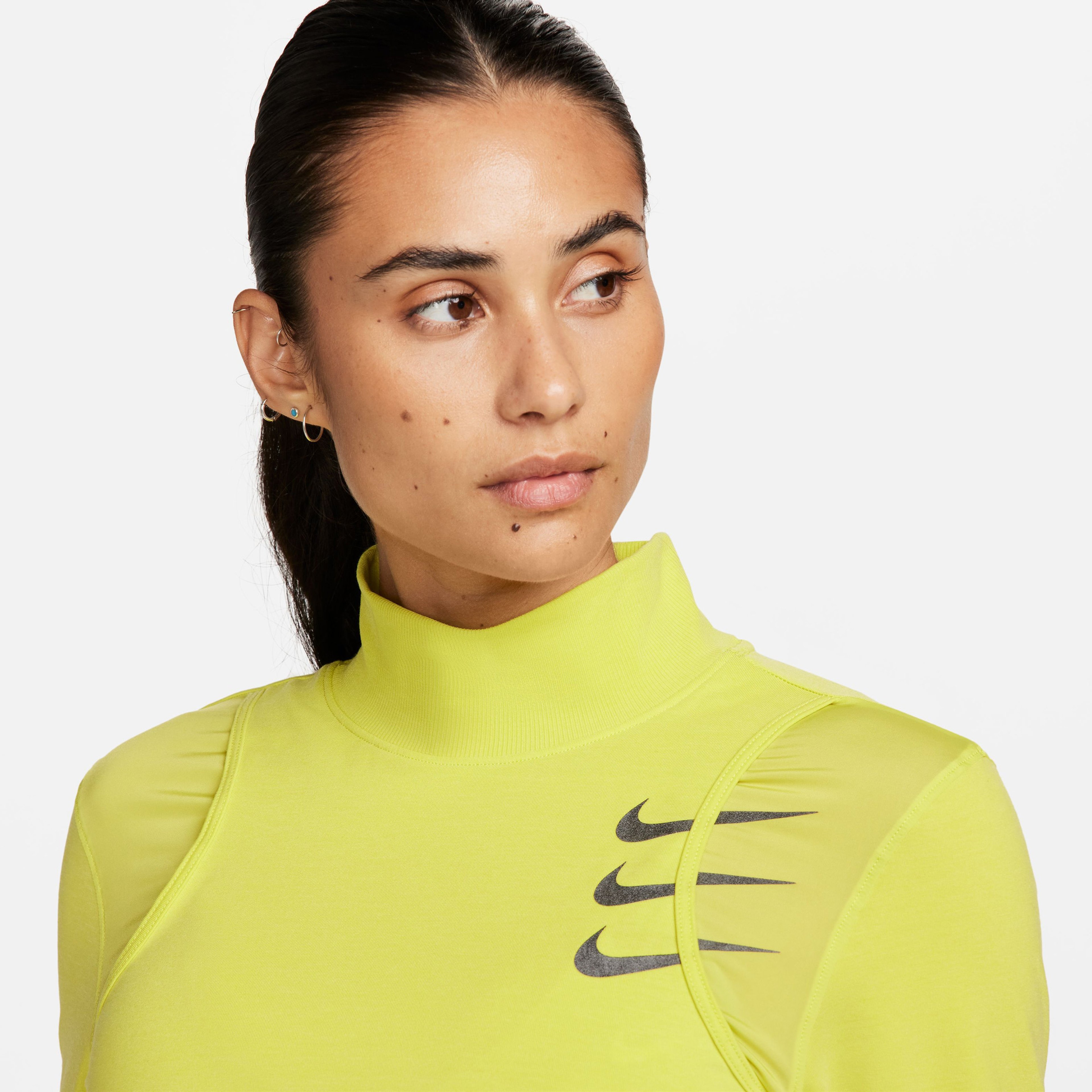 Nike Dri-FIT Adventure Running Division Kadın Yeşil Uzun Kollu T-Shirt