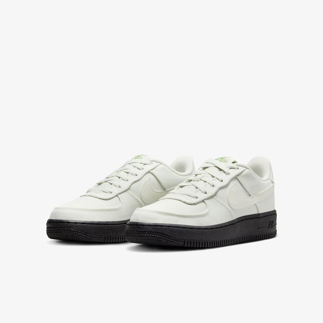 Nike Nike Air Force 1 LV8 3 Genç Krem Rengi Spor Ayakkabı Occasion'da! Krem - 3. görsel
