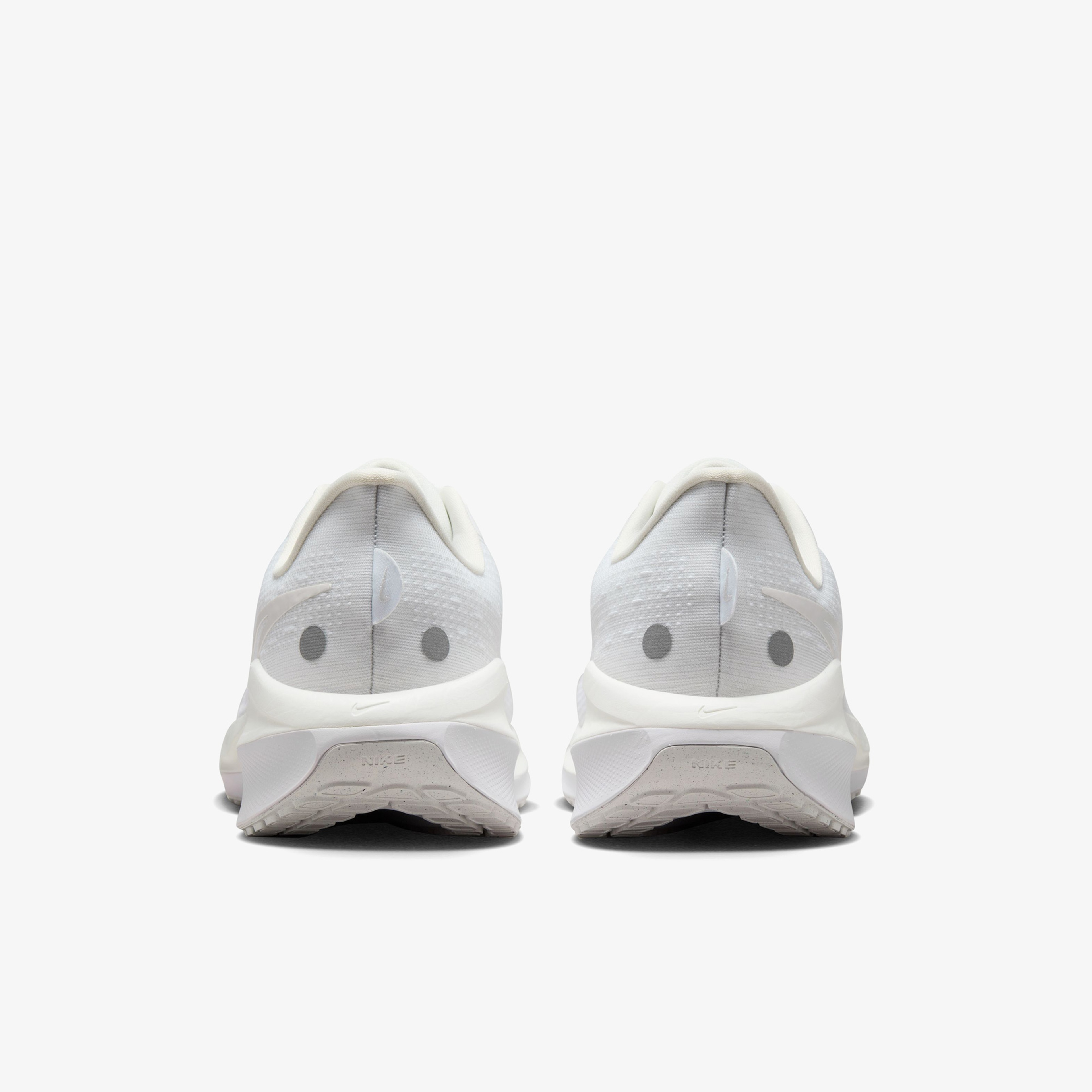 Nike Vomero 17 Erkek Beyaz Spor Ayakkabı