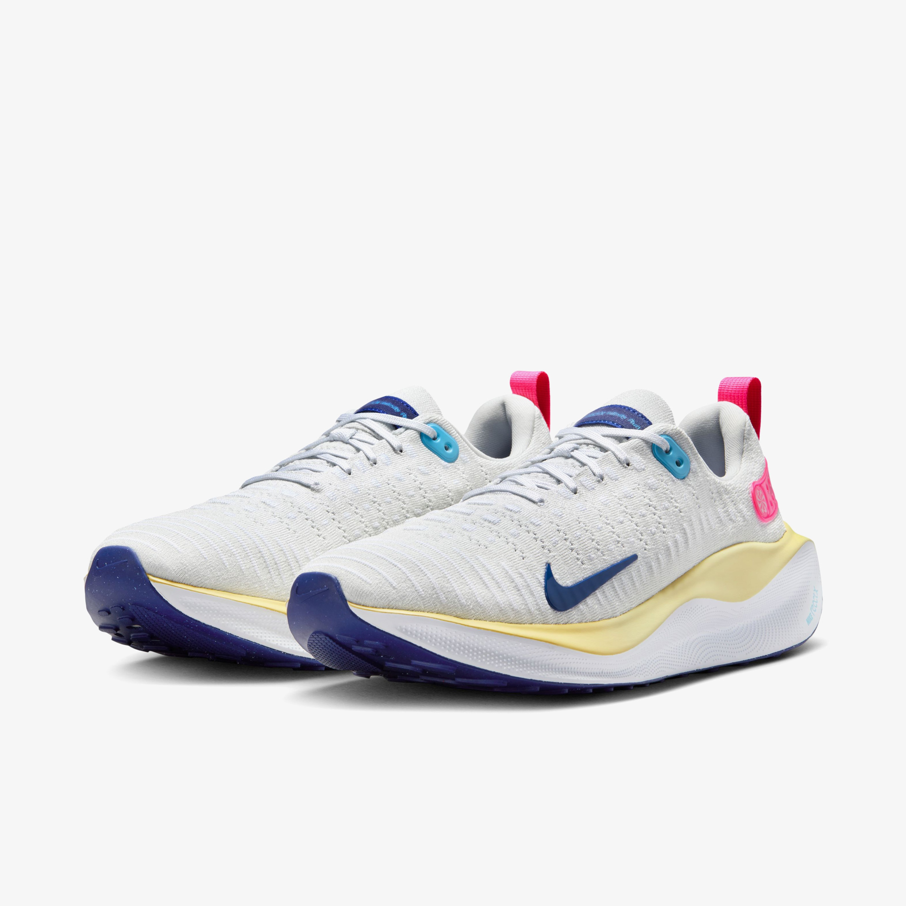 Nike Infinity Run 4 Erkek Gri Spor Ayakkabı