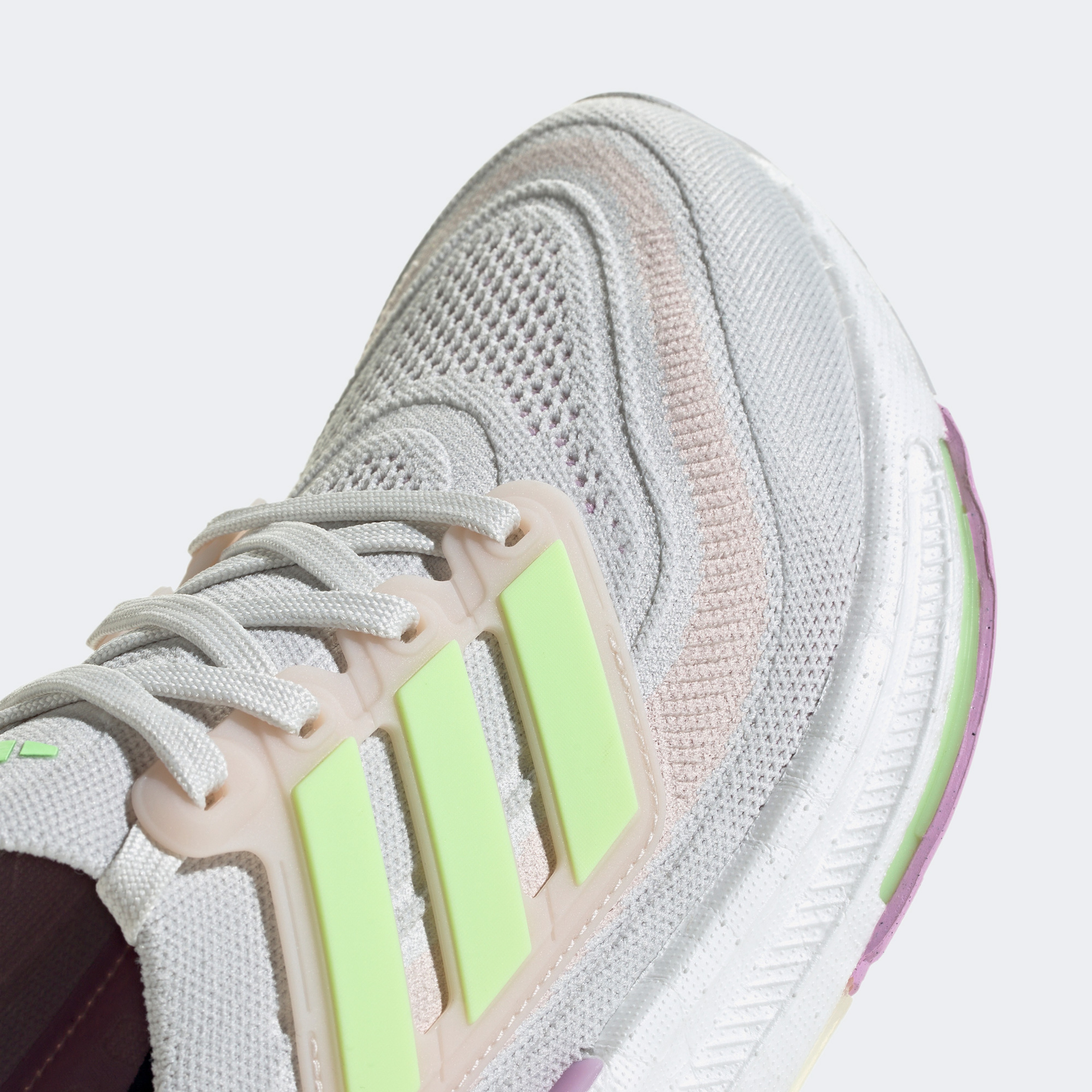 adidas Ultraboost Light Kadın Beyaz Sneaker