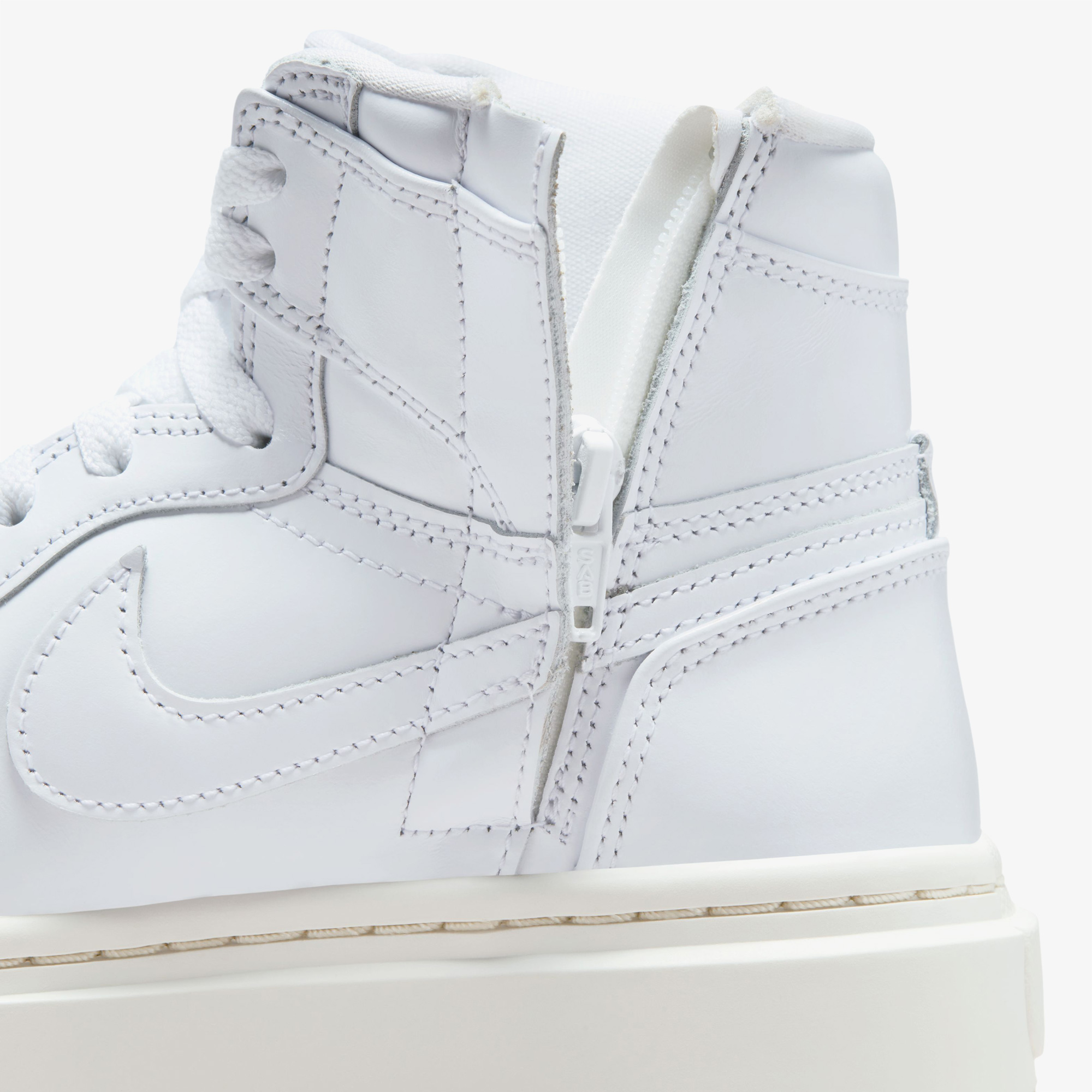 Jordan Air 1 Elevate High SE Kadın Beyaz Spor Ayakkabı