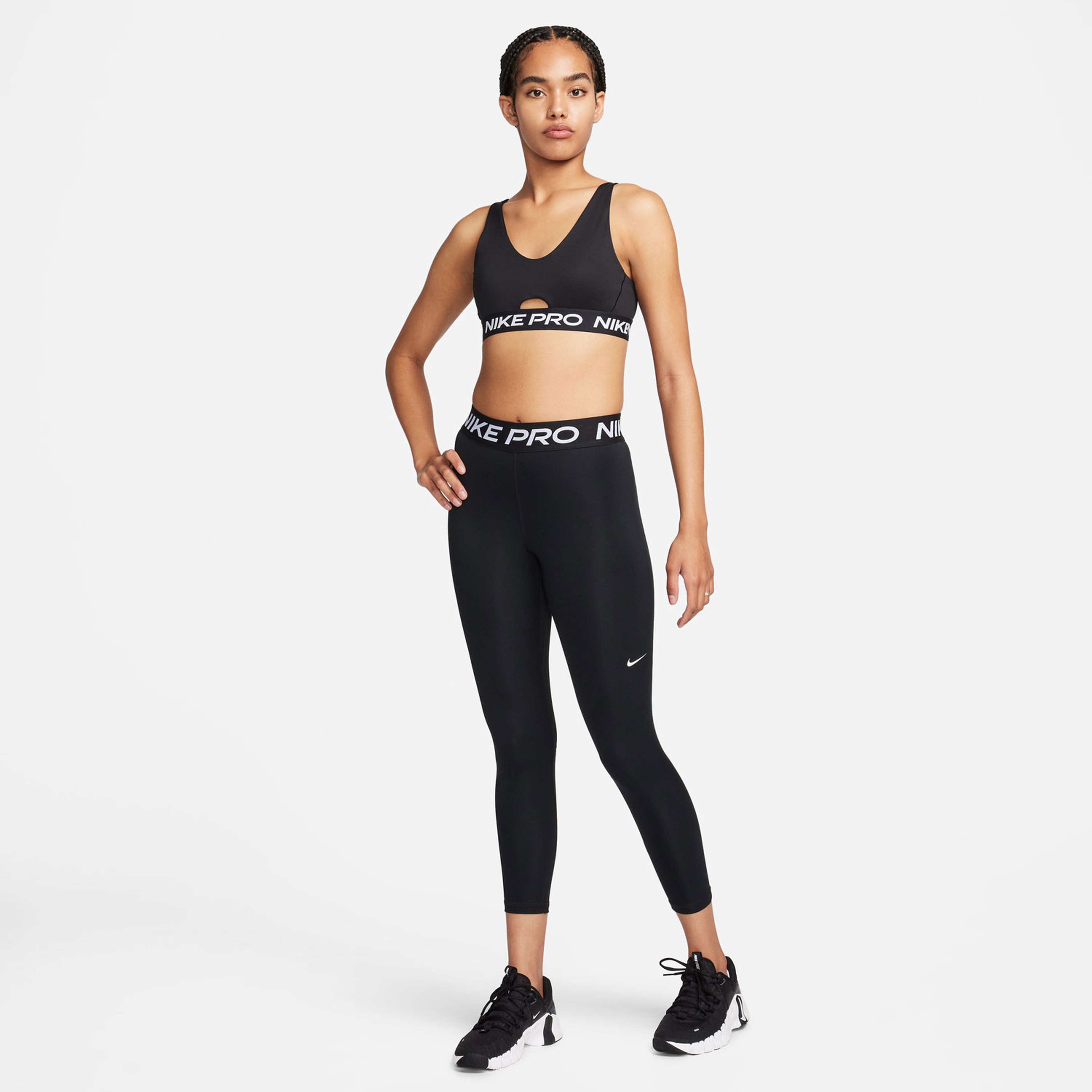 Nike Pro Indy Plunge Kadın Siyah Bra