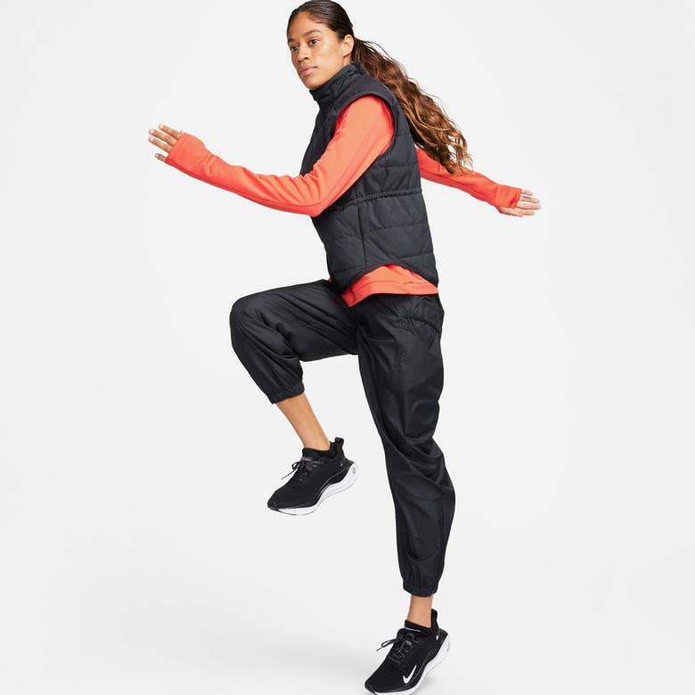 Nike Therma-FIT Swift Kadın Siyah Yelek