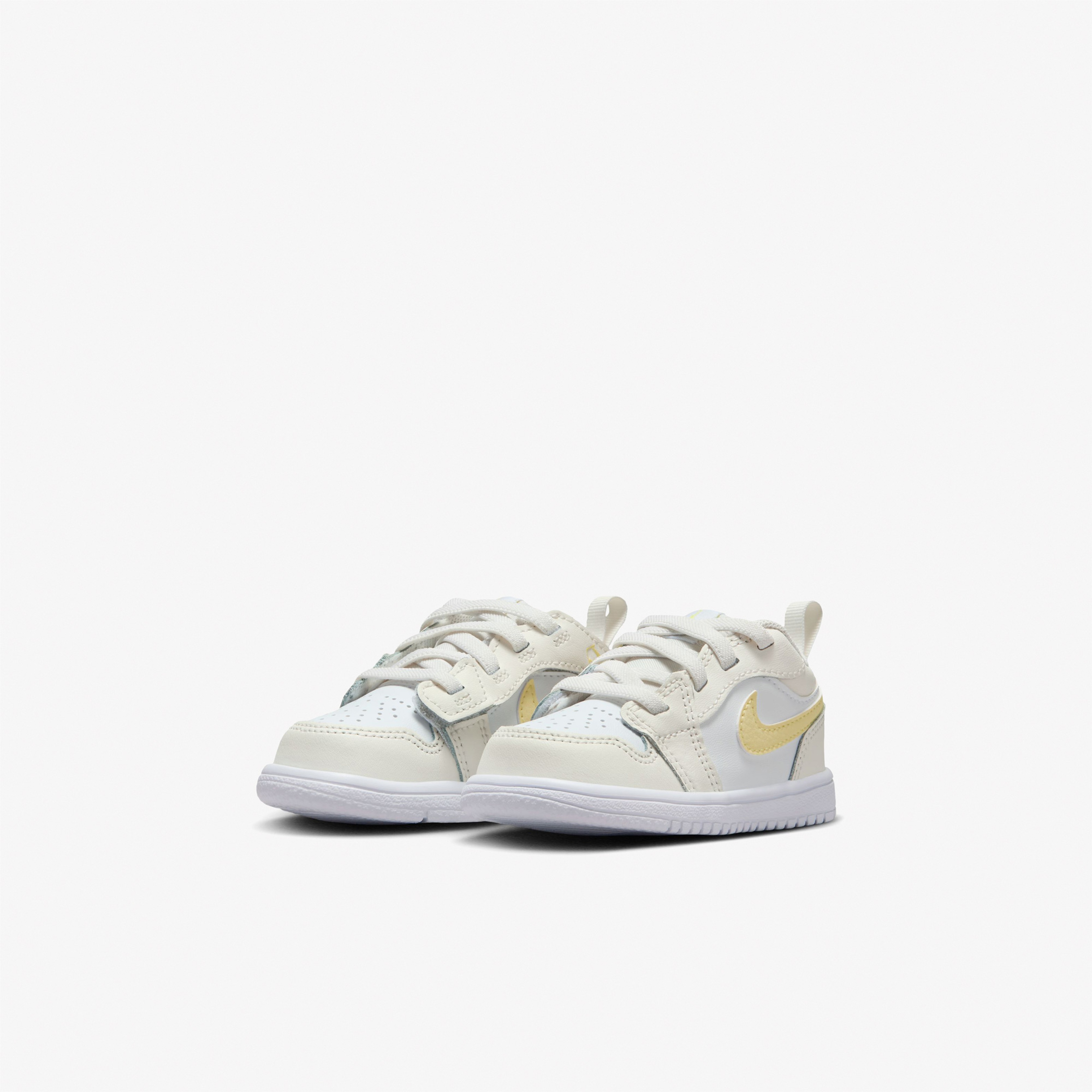 Jordan 1 Low Alt Çocuk Beyaz Spor Ayakkabı